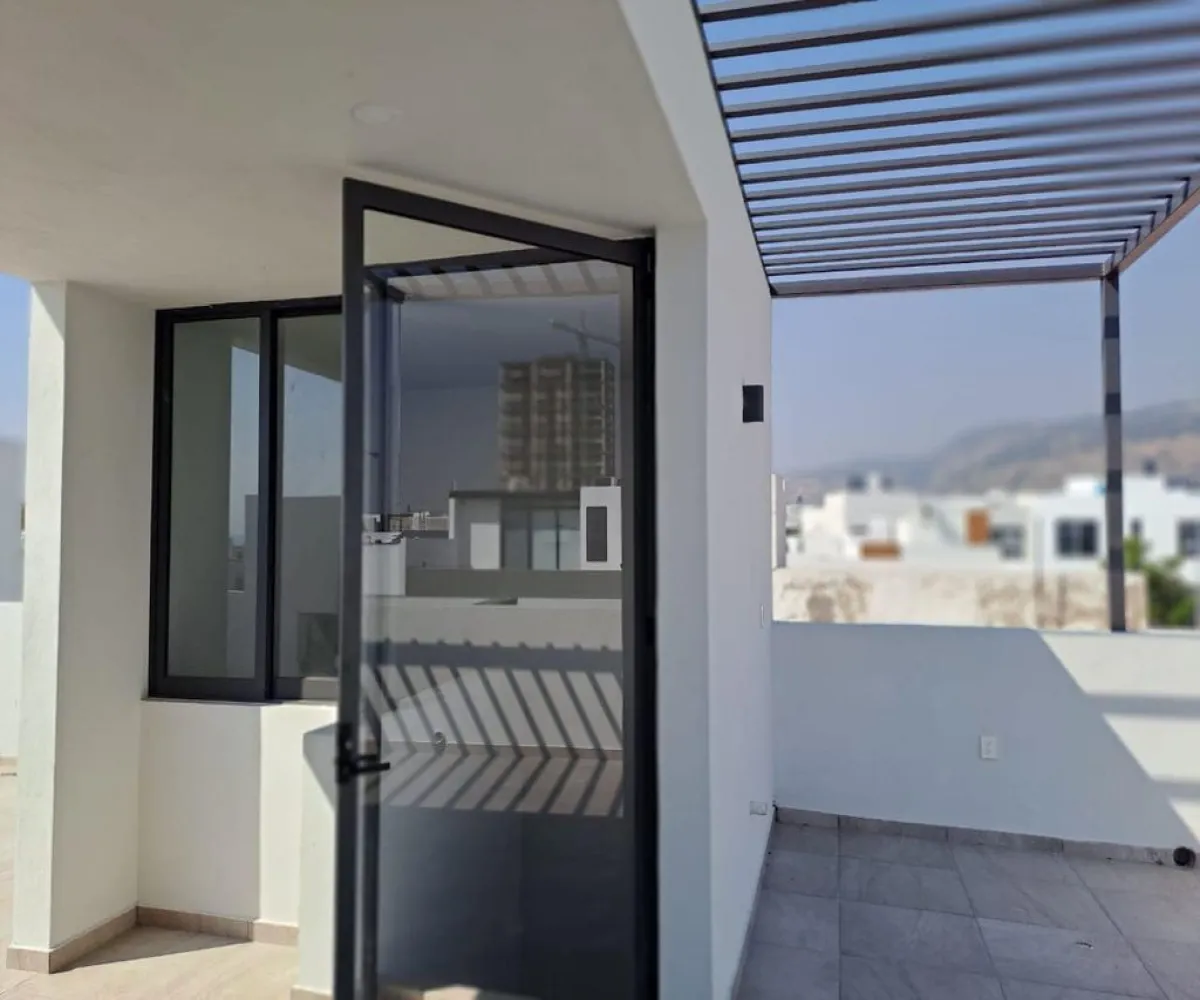 Casa En Venta,Punto Sur,Punto Sur 106, Tlajomulco de Zúñiga, Jalisco 45645, 4 Habitaciones,4 Baños,Punto Sur,3,p9xBurT