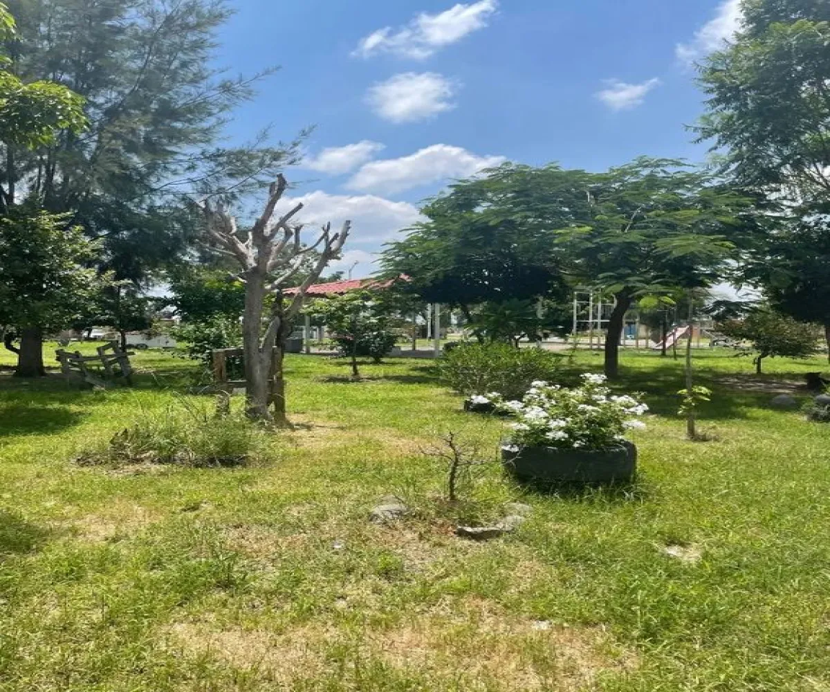 Casa En Venta,Valle Dorado,Paeo de las Galeanas Poniente 9520 32, Tlajomulco de Zúñiga, Jalisco 45654, 2 Habitaciones,1 Baño,Paeo de las Galeanas Poniente,1,pB9KY04