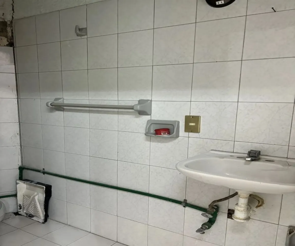 Local En Venta,Rinconada de la Calma,Avenida Cruz del Sur 3450 15, Zapopan, Jalisco 45080,Avenida Cruz del Sur,2,pWr8G6B