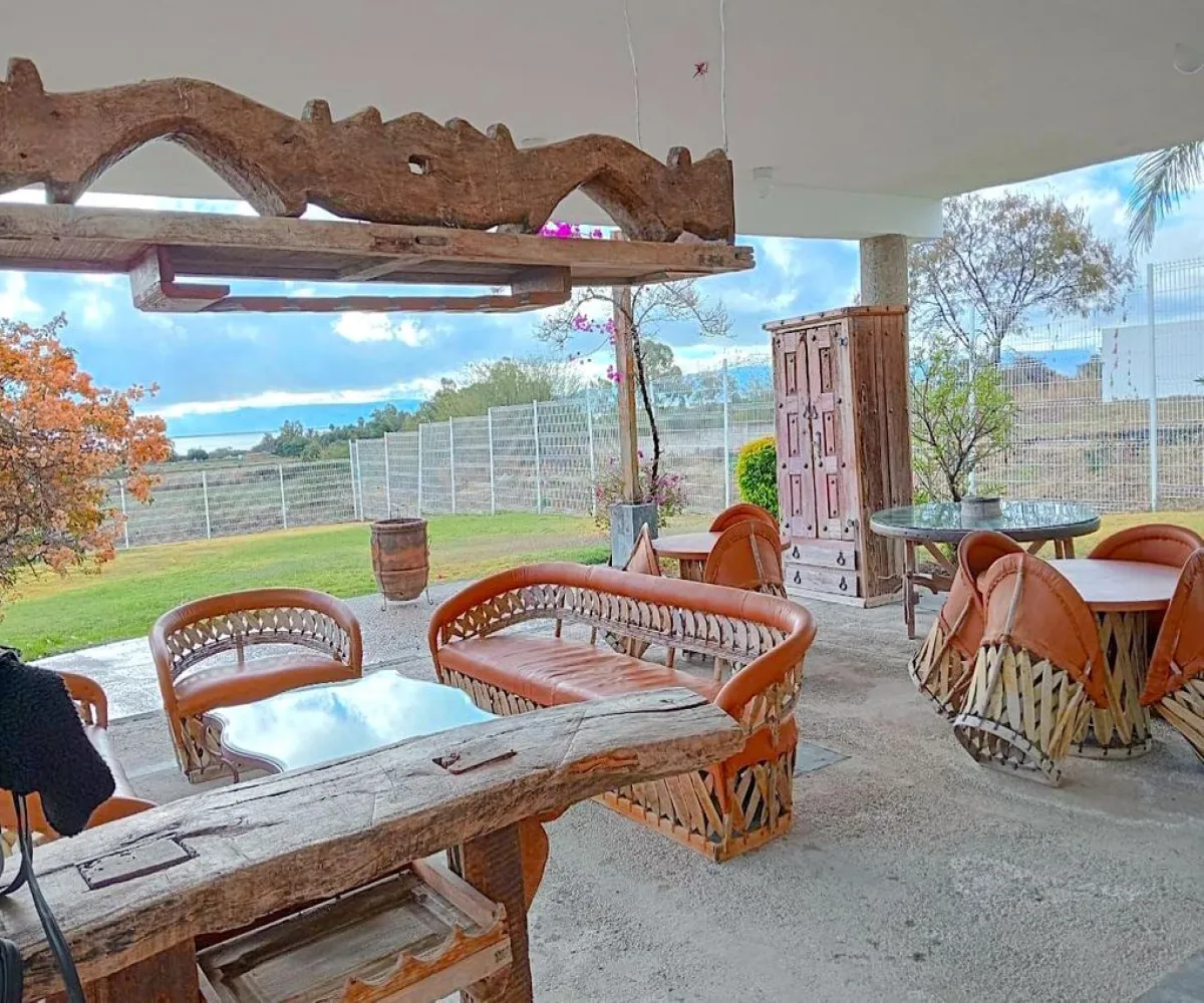 Casa En Venta,Villas Las Pergolas,Camino a Las Pérgolas S/N 24, Chapala, Jalisco 45900, 3 Habitaciones,3 Baños,Camino a Las Pérgolas,2,pTgIWbB Casa En Venta,Villas Las Pergolas,Camino a Las Pérgolas S/N 24, Chapala, Jalisco 45900, 3 Habitaciones,3 Baños,Camino a Las Pérgolas,2,pTgIWbB