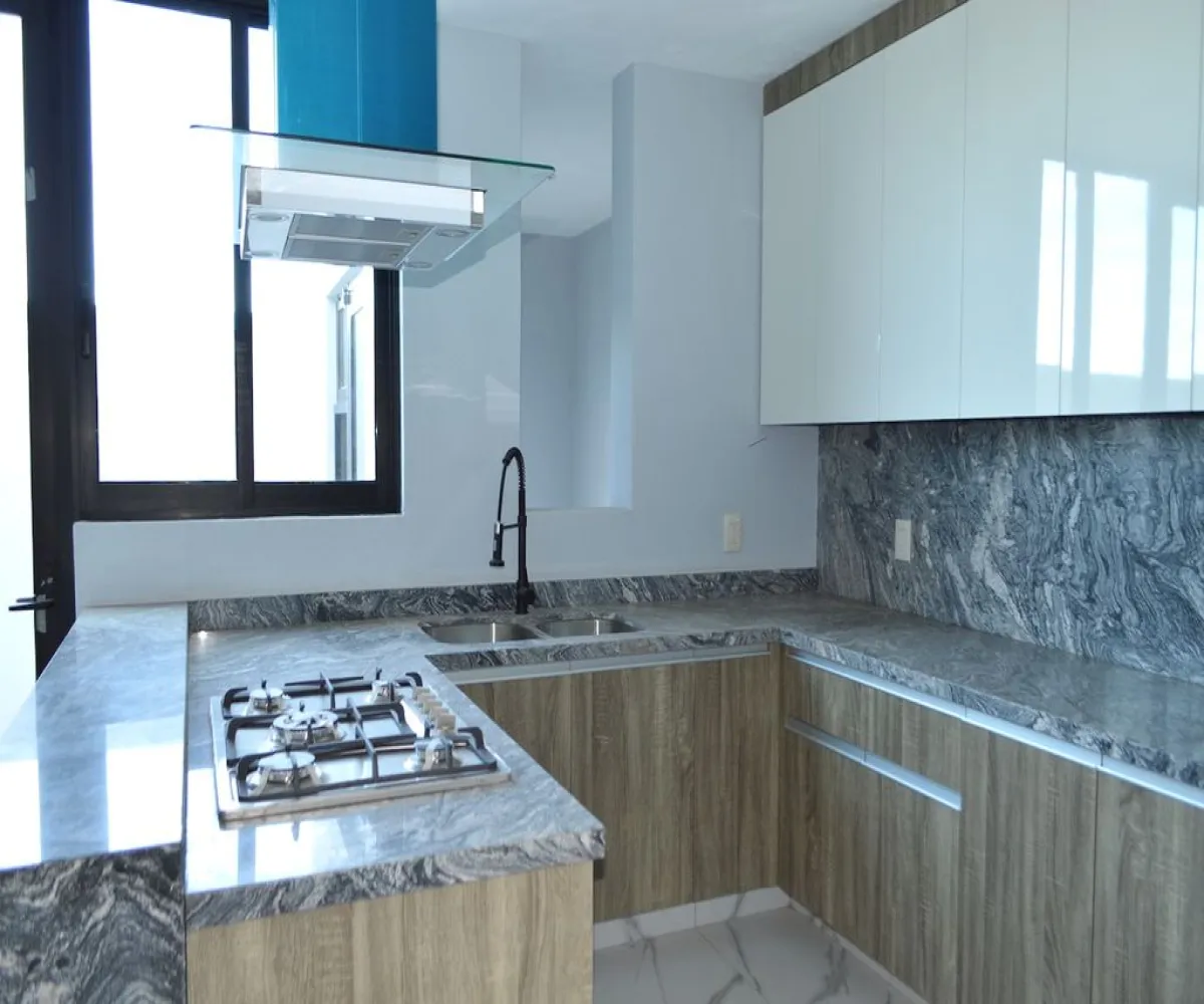 Casa En Venta,Los Almendros,Avenida Río Blanco 1676 299, Zapopan, Jalisco 45135, 4 Habitaciones,4 Baños,Avenida Río Blanco ,2,pAAbgks