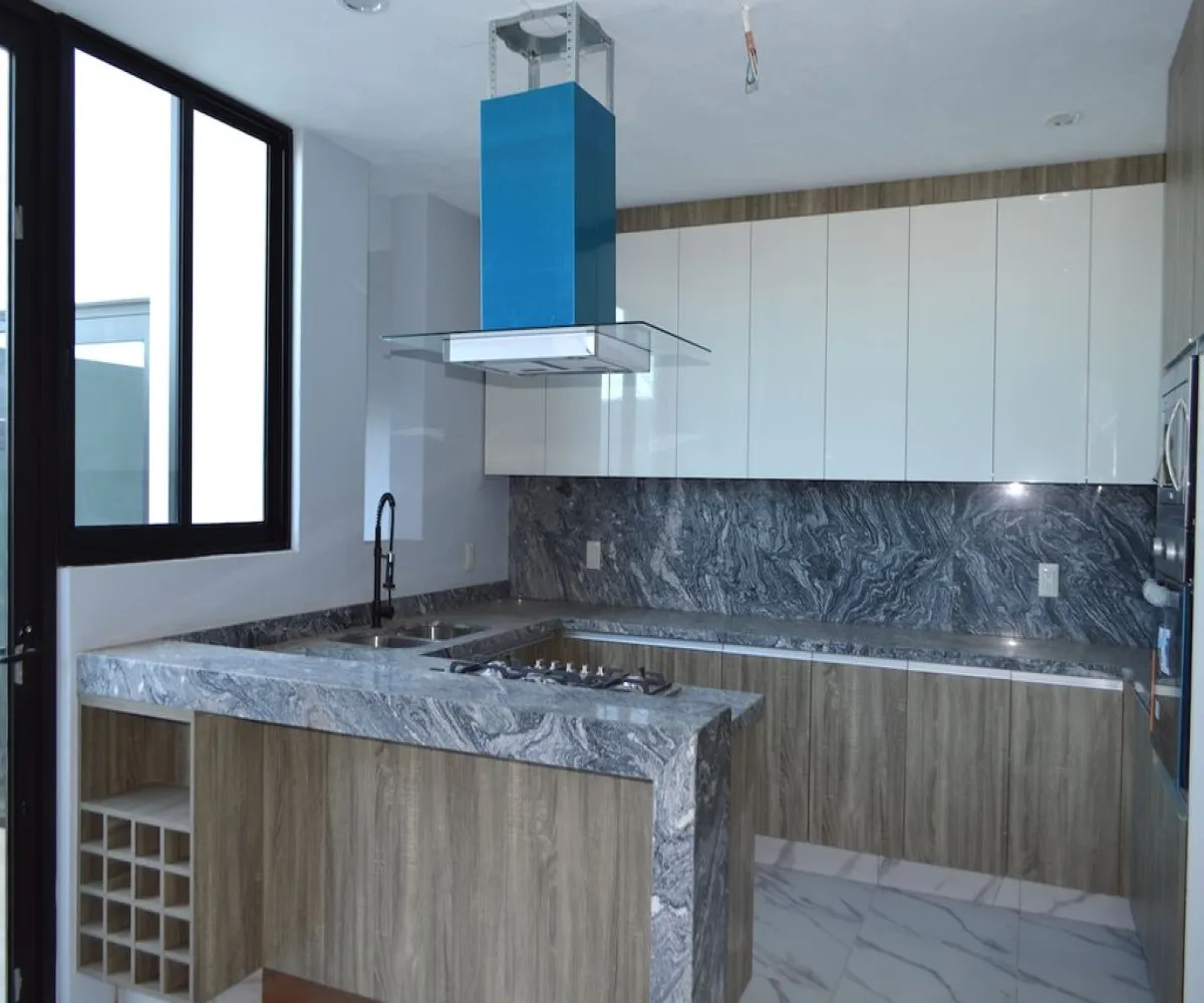 Casa En Venta,Los Almendros,Avenida Río Blanco 1676 299, Zapopan, Jalisco 45135, 4 Habitaciones,4 Baños,Avenida Río Blanco ,2,pAAbgks