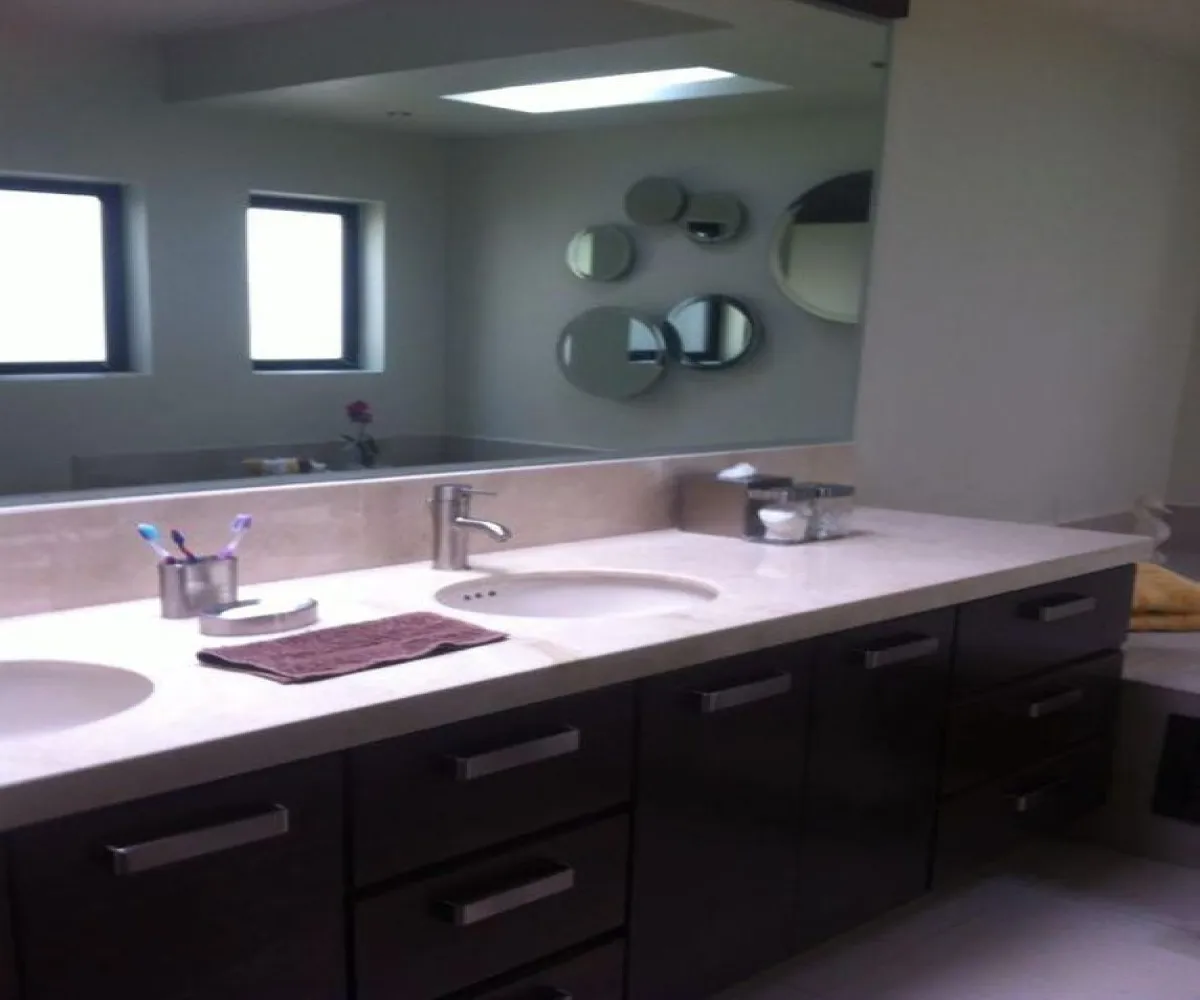 Casa En Venta,Iturbide 151, San Miguel el Alto, Jalisco 47140, 3 Habitaciones,3 Baños,Iturbide,1,pMsCGXo