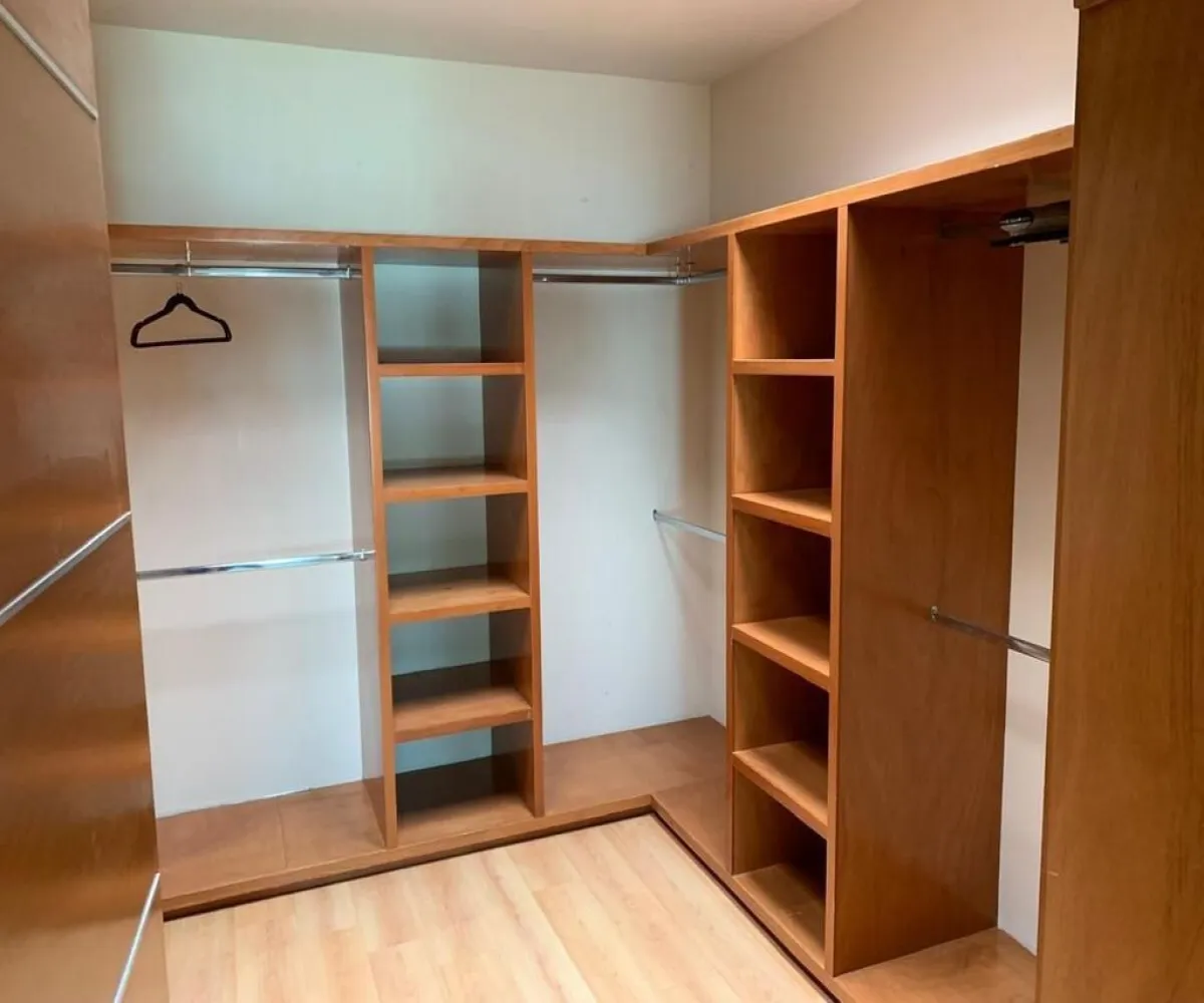 Casa En Renta,Puerta Plata,Circuito del Sol S/N, Zapopan, Jalisco 45110, 5 Habitaciones,5 Baños,Circuito del Sol,1,pF9Pw39 Casa En Renta,Puerta Plata,Circuito del Sol S/N, Zapopan, Jalisco 45110, 5 Habitaciones,5 Baños,Circuito del Sol,1,pF9Pw39