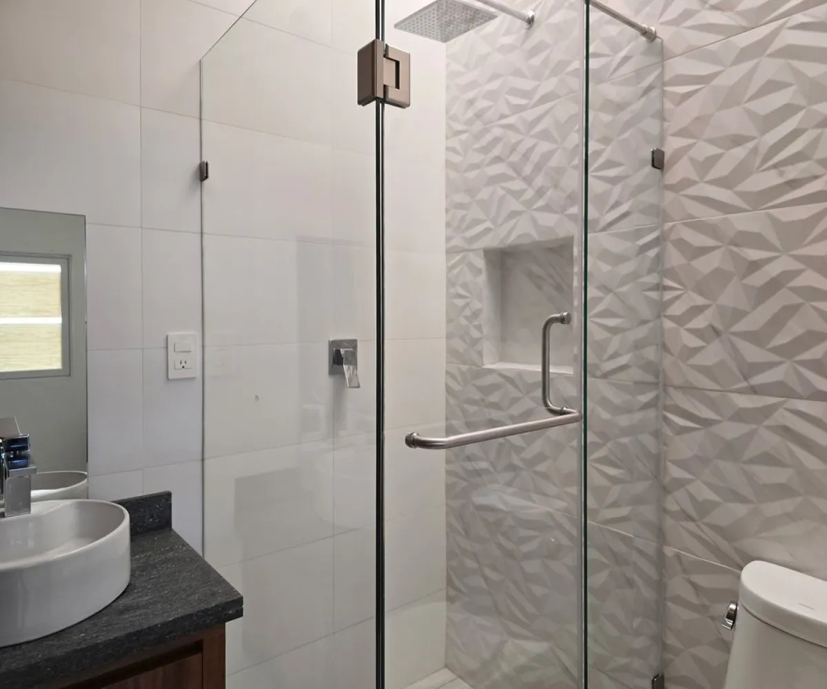 Casa En Venta,Solares Residencial,Avenida Paseo DE LA LUNA 933 133, Zapopan, Jalisco 45134, 4 Habitaciones,4 Baños,Avenida Paseo DE LA LUNA 933,2,pwYWVEE