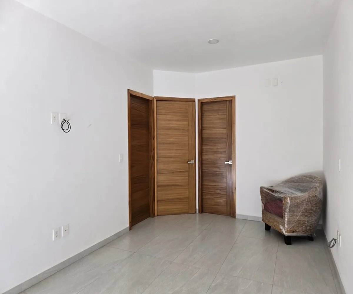 Casa En Venta,Solares Residencial,Avenida Paseo DE LA LUNA 933 133, Zapopan, Jalisco 45134, 4 Habitaciones,4 Baños,Avenida Paseo DE LA LUNA 933,2,pwYWVEE