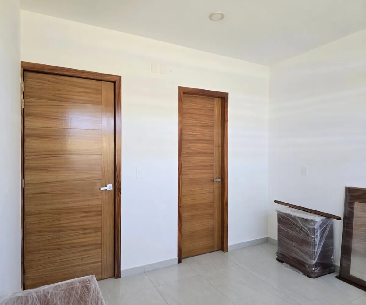 Casa En Venta,Solares Residencial,Avenida Paseo DE LA LUNA 933 133, Zapopan, Jalisco 45134, 4 Habitaciones,4 Baños,Avenida Paseo DE LA LUNA 933,2,pwYWVEE