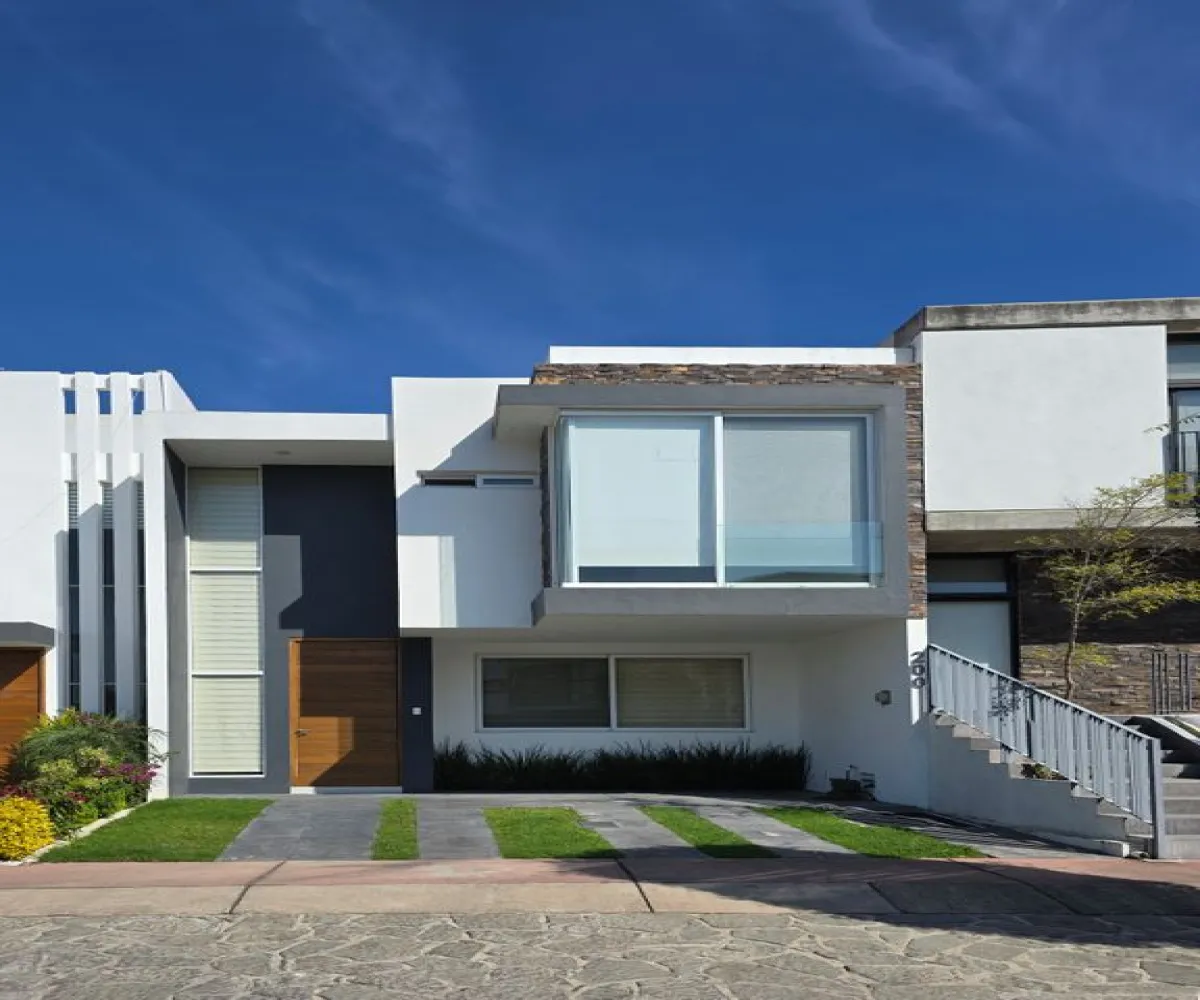 Casa En Venta,Solares Residencial,Avenida Paseo DE LA LUNA 933 133, Zapopan, Jalisco 45134, 4 Habitaciones,4 Baños,Avenida Paseo DE LA LUNA 933,2,pwYWVEE