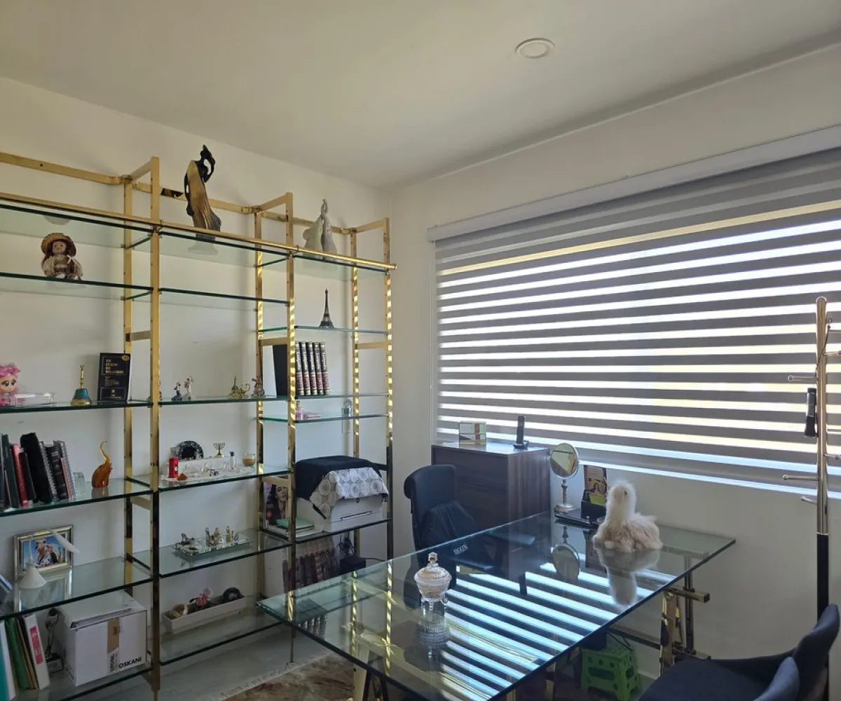 Casa En Venta,Zona Real,Avenida Paseo de La Luna 933, Zapopan, Jalisco 45134, 3 Habitaciones,3 Baños,Avenida Paseo de La Luna,1,pgbdww5