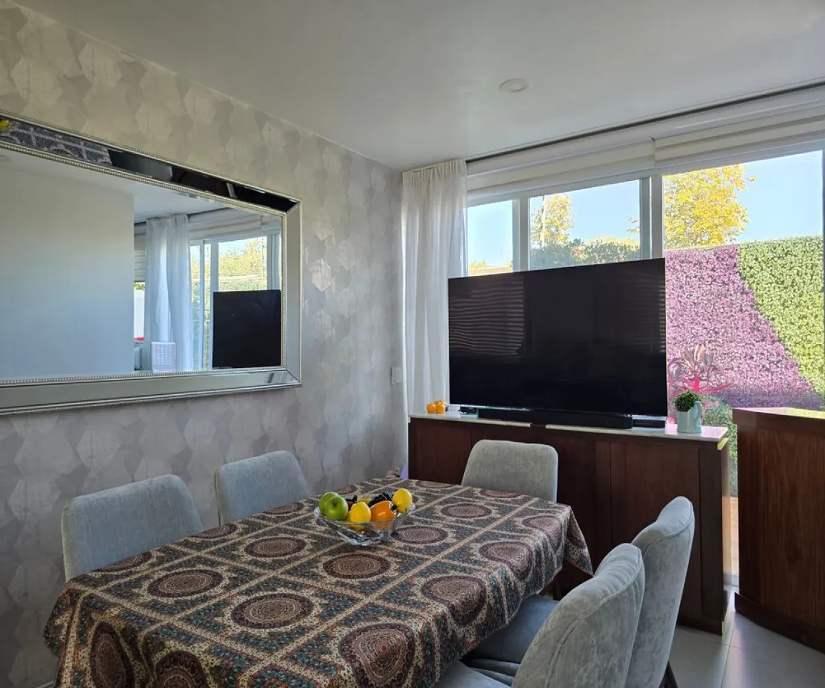 Casa En Venta,Zona Real,Avenida Paseo de La Luna 933, Zapopan, Jalisco 45134, 3 Habitaciones,3 Baños,Avenida Paseo de La Luna,1,pgbdww5