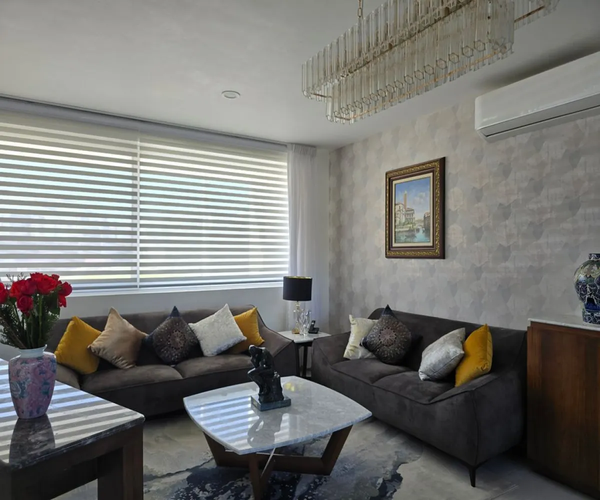 Casa En Venta,Zona Real,Avenida Paseo de La Luna 933, Zapopan, Jalisco 45134, 3 Habitaciones,3 Baños,Avenida Paseo de La Luna,1,pgbdww5