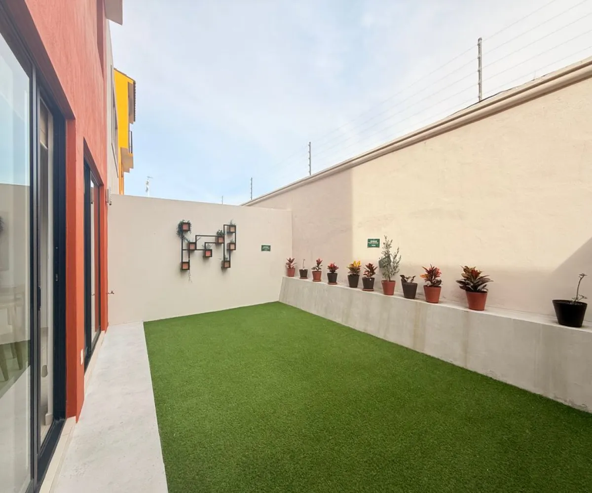 Casa En Venta,Cortijo de San Agustín,Camino de los Girasoles 1, Tlajomulco de Zúñiga, Jalisco 45645, 3 Habitaciones,2 Baños,Camino de los Girasoles,3,pdvfNWt