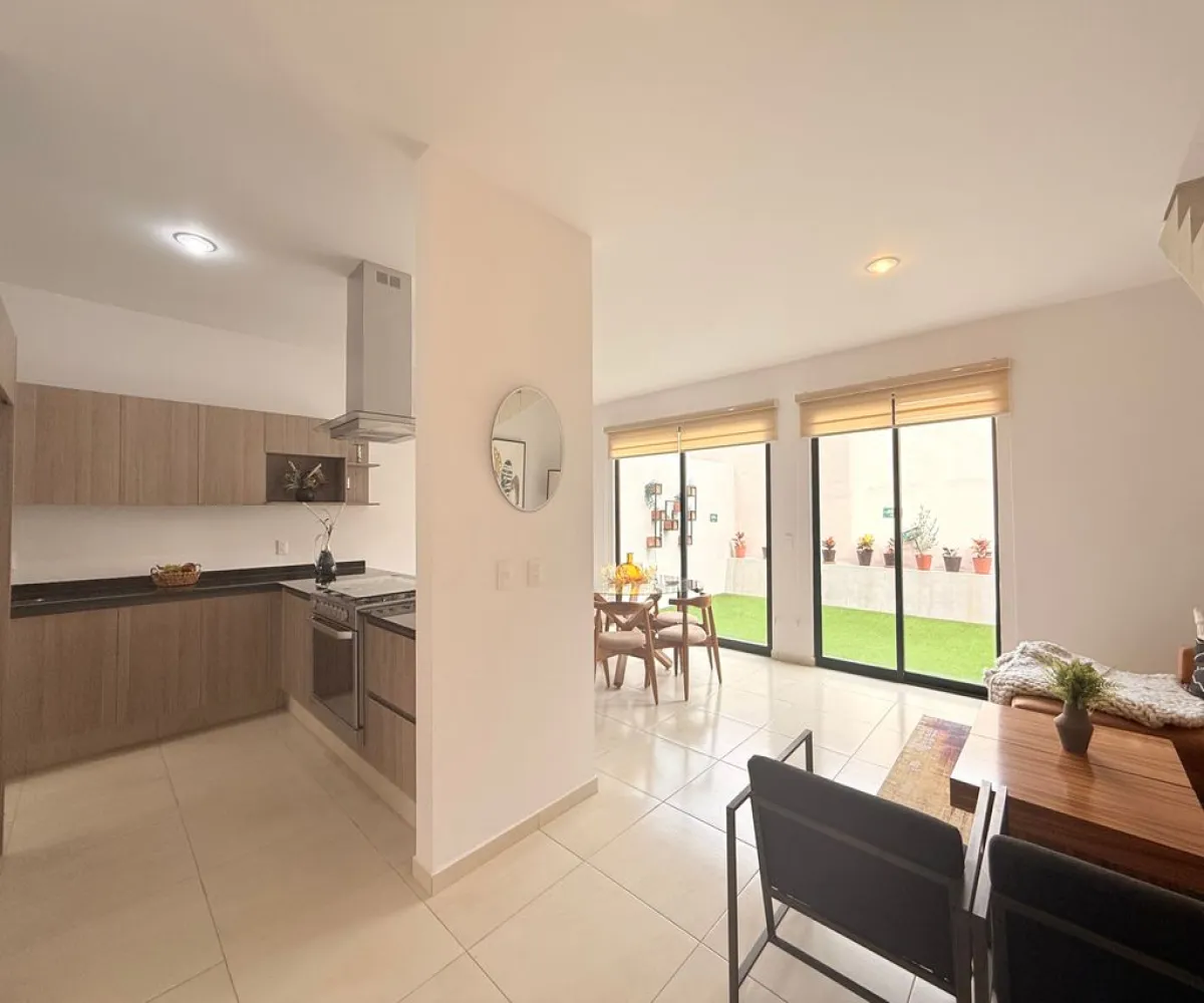 Casa En Venta,Cortijo de San Agustín,Camino de los Girasoles 1, Tlajomulco de Zúñiga, Jalisco 45645, 3 Habitaciones,2 Baños,Camino de los Girasoles,3,pdvfNWt