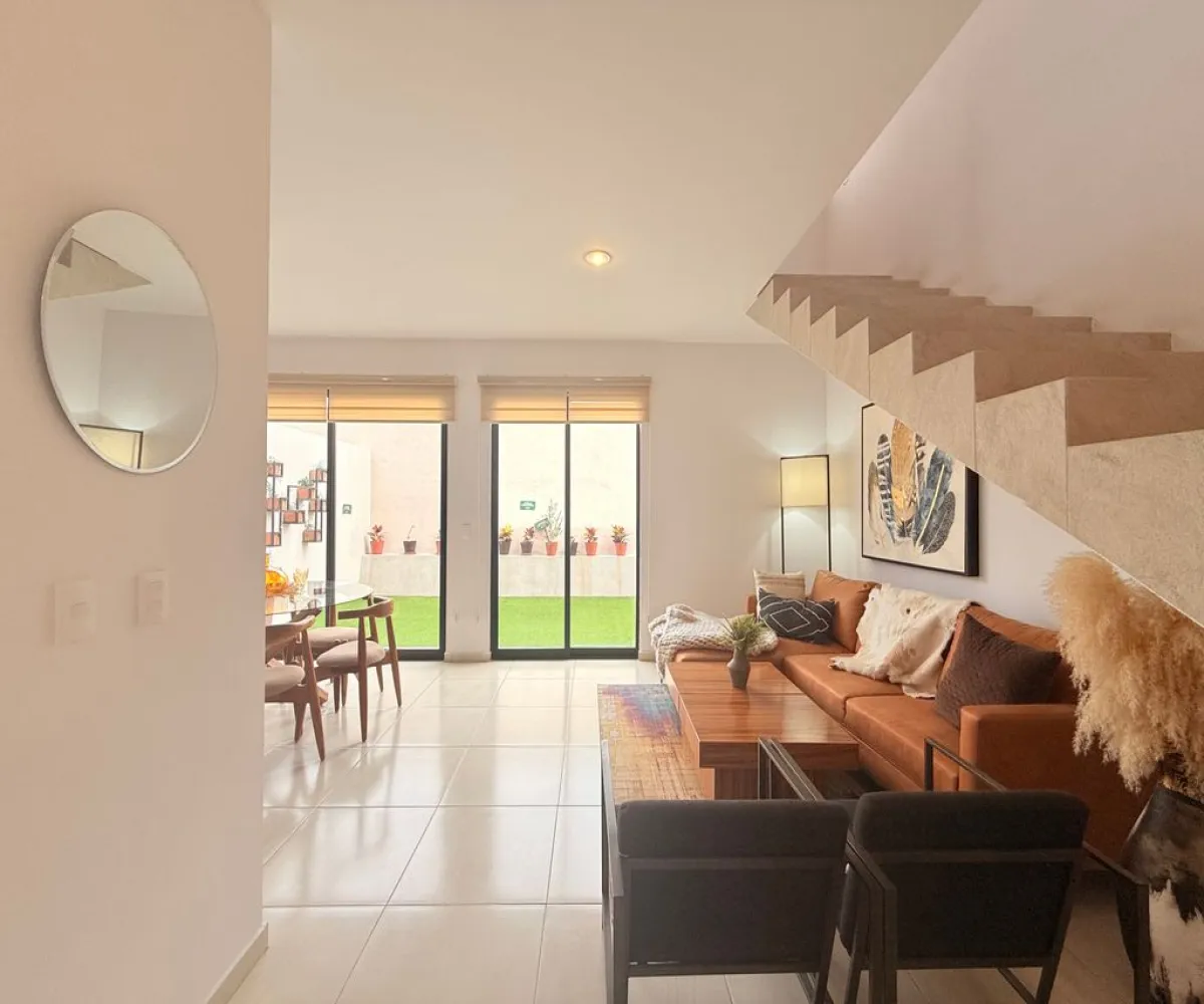 Casa En Venta,Cortijo de San Agustín,Camino de los Girasoles 1, Tlajomulco de Zúñiga, Jalisco 45645, 3 Habitaciones,2 Baños,Camino de los Girasoles,3,pdvfNWt