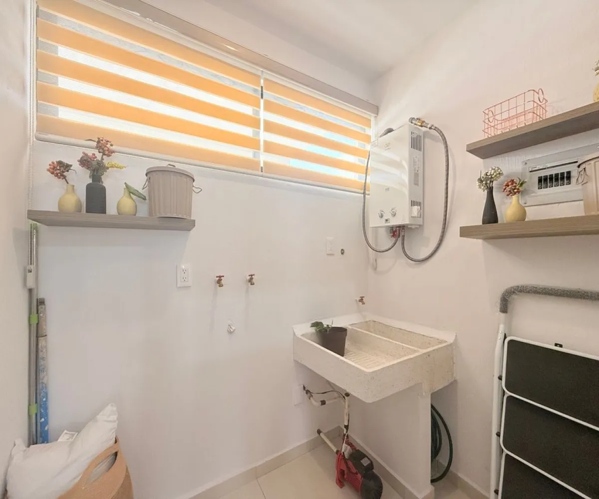 Casa En PreVenta,Cantero,Camino de los Girasoles S/N, Tlajomulco de Zúñiga, Jalisco 45645, 3 Habitaciones,2 Baños,Camino de los Girasoles,2,pz75pAz