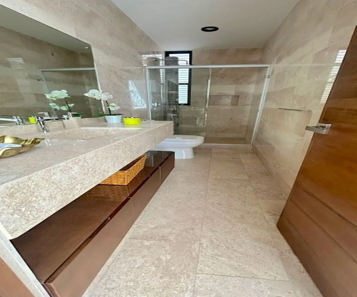 Casa En Venta,La Loma residencial,privada palmilla 72, Mexquitic de Carmona, San Luis Potosí 78216, 3 Habitaciones,5 Baños,privada palmilla,4,pKS5eve