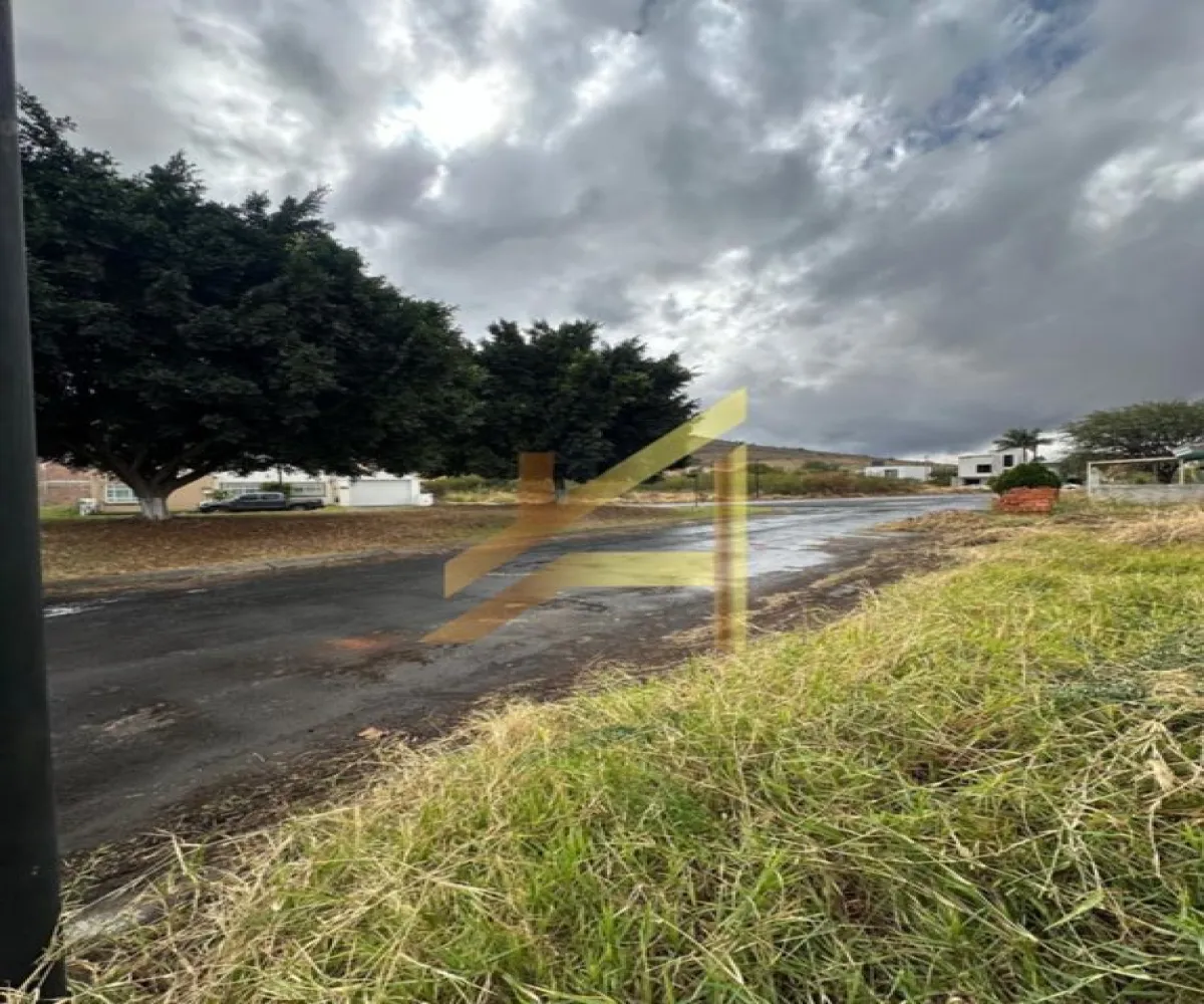 Casa En Venta,Fraccionamiento Campo sur,Privada Sergio Lugo 1021, Tlajomulco de Zúñiga, Jalisco 45640, 3 Habitaciones,3 Baños,Privada Sergio Lugo,1,pAyXFEe