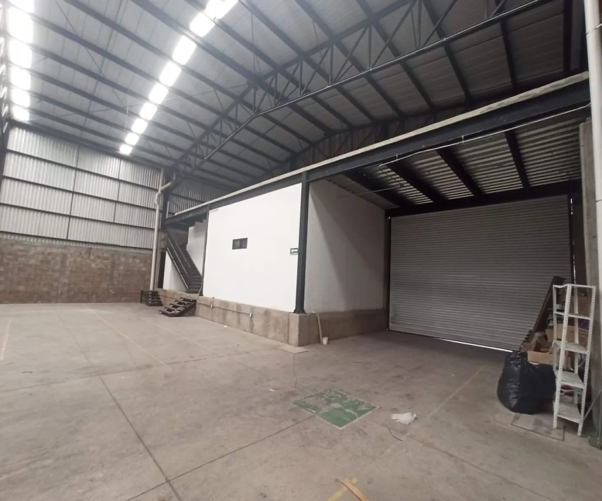 Bodega En Venta,Santa Cruz De Las Flores,Carretera a San Isidro Mazatepec S/N A5, Tlajomulco de Zúñiga, Jalisco 45640,Carretera a San Isidro Mazatepec,pyzfYxW