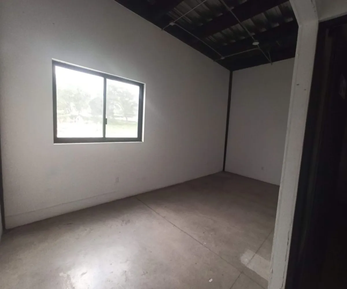 Bodega En Venta,Santa Cruz De Las Flores,Carretera a San Isidro Mazatepec S/N A5, Tlajomulco de Zúñiga, Jalisco 45640,Carretera a San Isidro Mazatepec,pyzfYxW