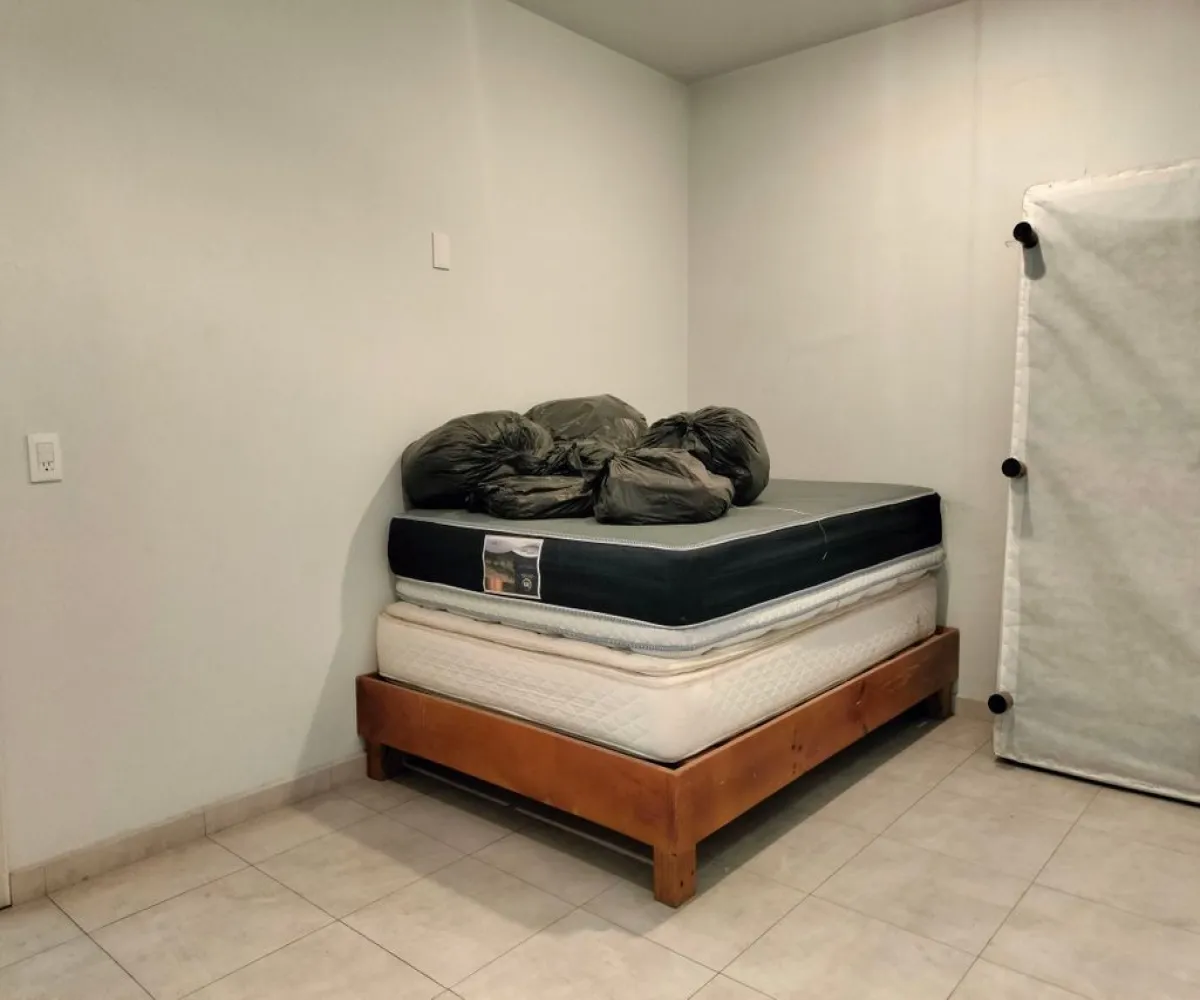 Local En Venta,Las Águilas,Avenida Sierra de Mazamitla 5742, Zapopan, Jalisco 45080,2 Baños,Avenida Sierra de Mazamitla,2,psFTPO0 Local En Venta,Las Águilas,Avenida Sierra de Mazamitla 5742, Zapopan, Jalisco 45080,2 Baños,Avenida Sierra de Mazamitla,2,psFTPO0