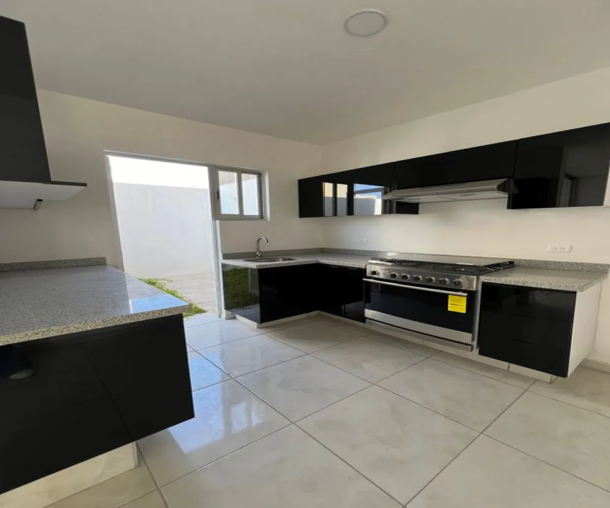 Casa En Venta,Pedregal del Bosque,Prolongación Manuel López Cotilla 681, San Pedro Tlaquepaque, Jalisco 45610, 3 Habitaciones,3 Baños,Prolongación Manuel López Cotilla,1,pbg9Ugx