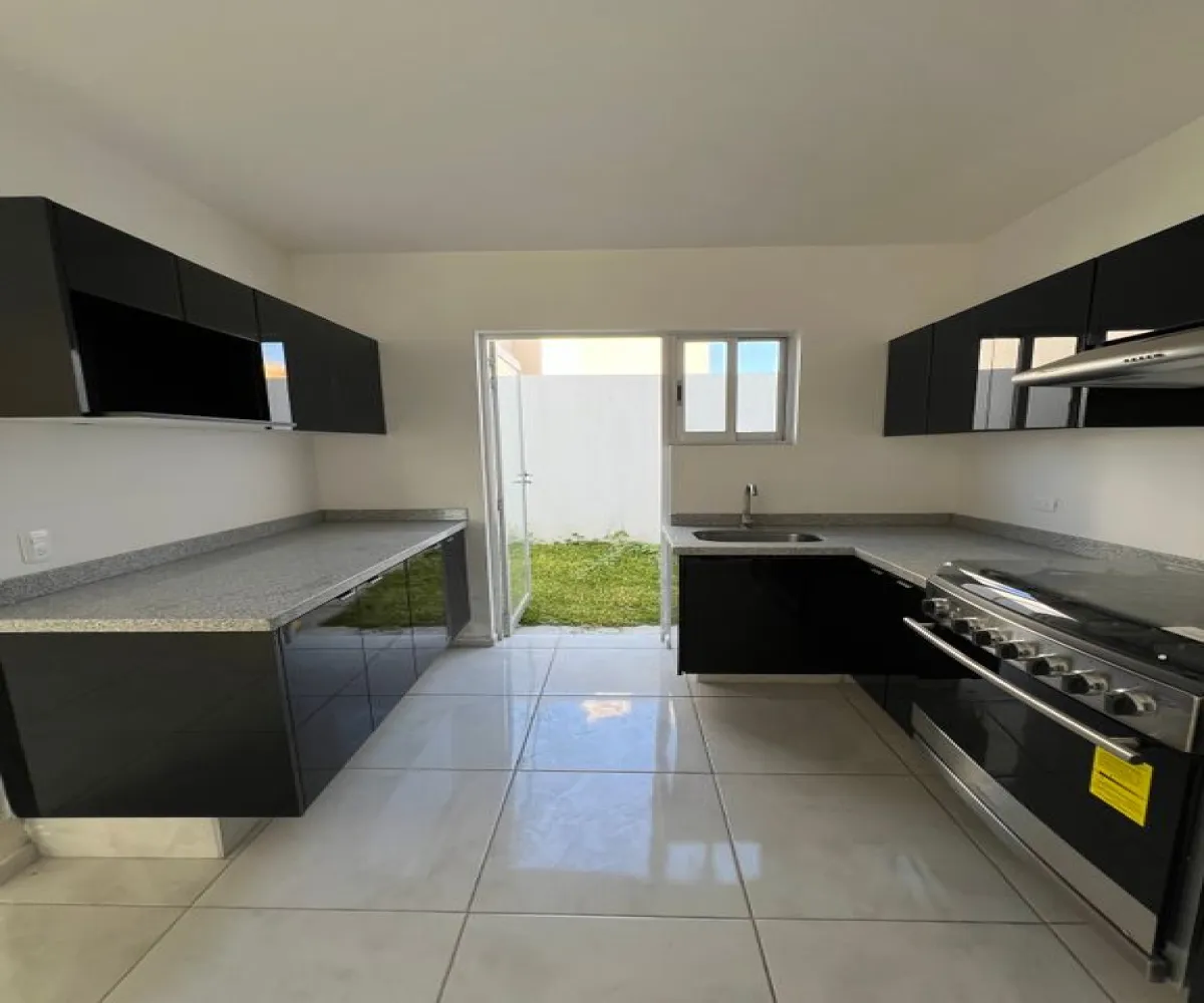 Casa En Venta,Pedregal del Bosque,Prolongación Manuel López Cotilla 681, San Pedro Tlaquepaque, Jalisco 45610, 3 Habitaciones,3 Baños,Prolongación Manuel López Cotilla,1,pbg9Ugx