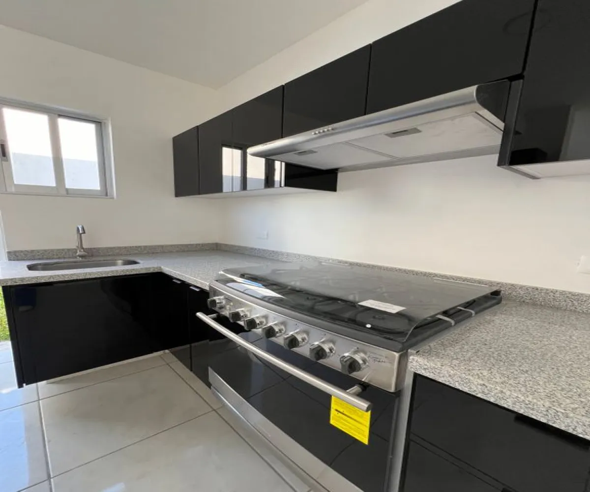 Casa En Venta,Pedregal del Bosque,Prolongación Manuel López Cotilla 681, San Pedro Tlaquepaque, Jalisco 45610, 3 Habitaciones,3 Baños,Prolongación Manuel López Cotilla,1,pbg9Ugx