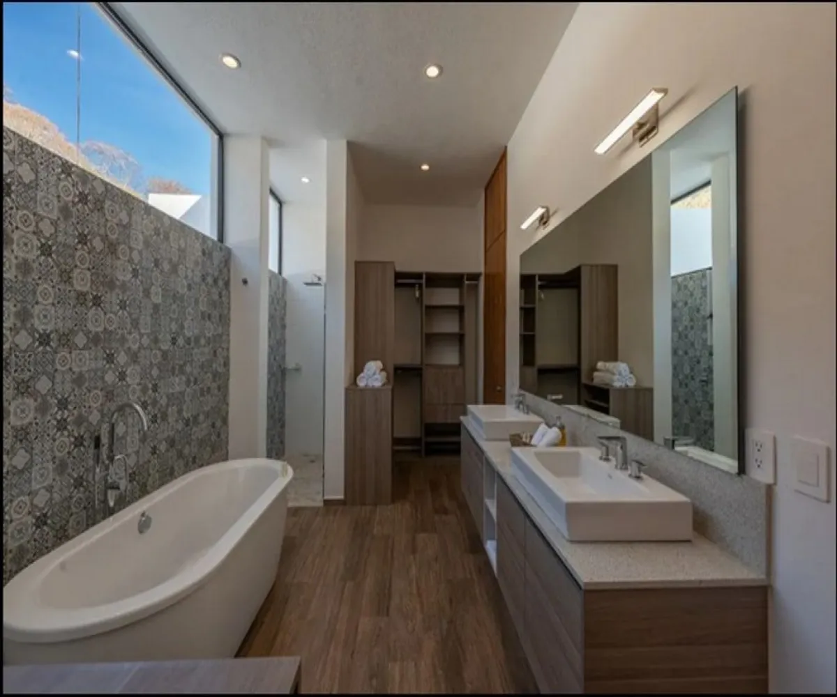 Casa En Venta,San Juan Cosala,Guadalupe Victoria 150, Jocotepec, Jalisco 45820, 5 Habitaciones,5 Baños,Guadalupe Victoria,2,pnYgLQT