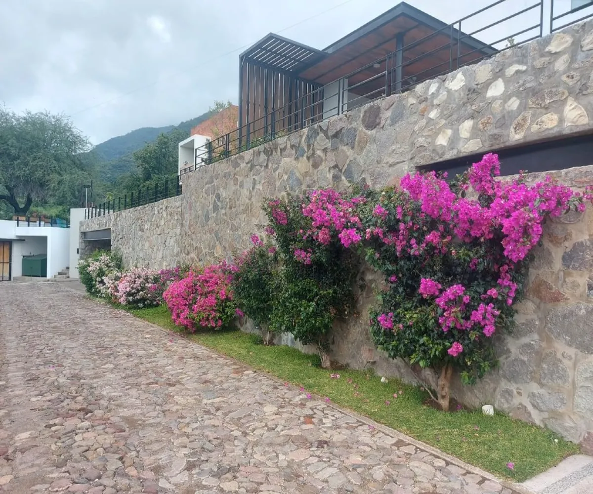 Casa En Venta,San Juan Cosala,Guadalupe Victoria 150, Jocotepec, Jalisco 45820, 5 Habitaciones,5 Baños,Guadalupe Victoria,2,pnYgLQT