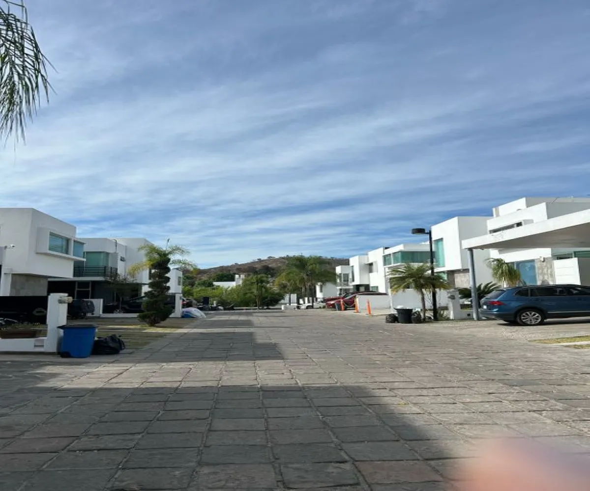 Casa En Venta,Santa Ana Tepetitlán,Boulevard Bosques de Santa Anita 2200, Tlajomulco de Zúñiga, Jalisco 45650, 4 Habitaciones,5 Baños,Boulevard Bosques de Santa Anita,1,pKcr2os