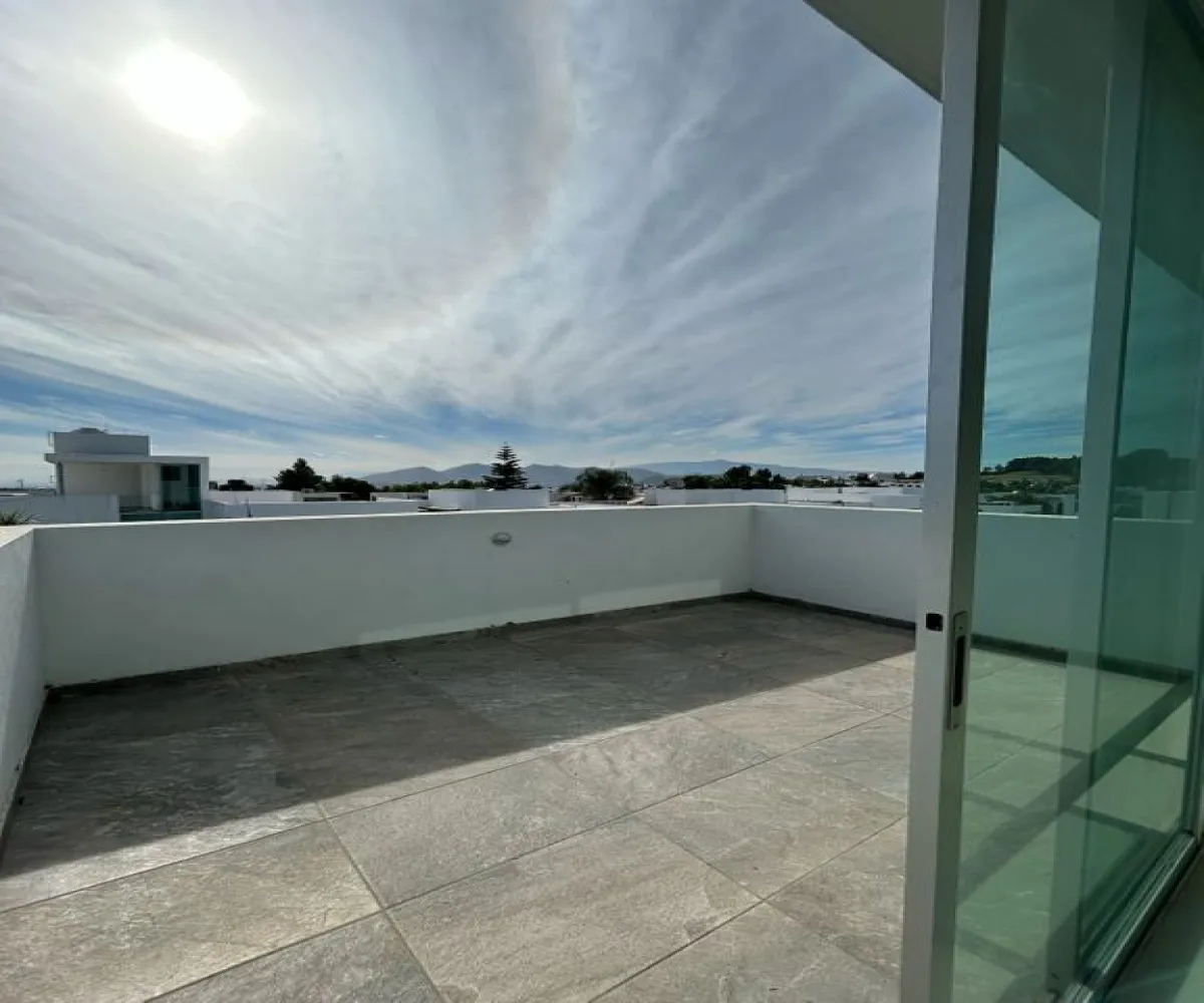 Casa En Venta,Santa Ana Tepetitlán,Boulevard Bosques de Santa Anita 2200, Tlajomulco de Zúñiga, Jalisco 45650, 4 Habitaciones,5 Baños,Boulevard Bosques de Santa Anita,1,pKcr2os