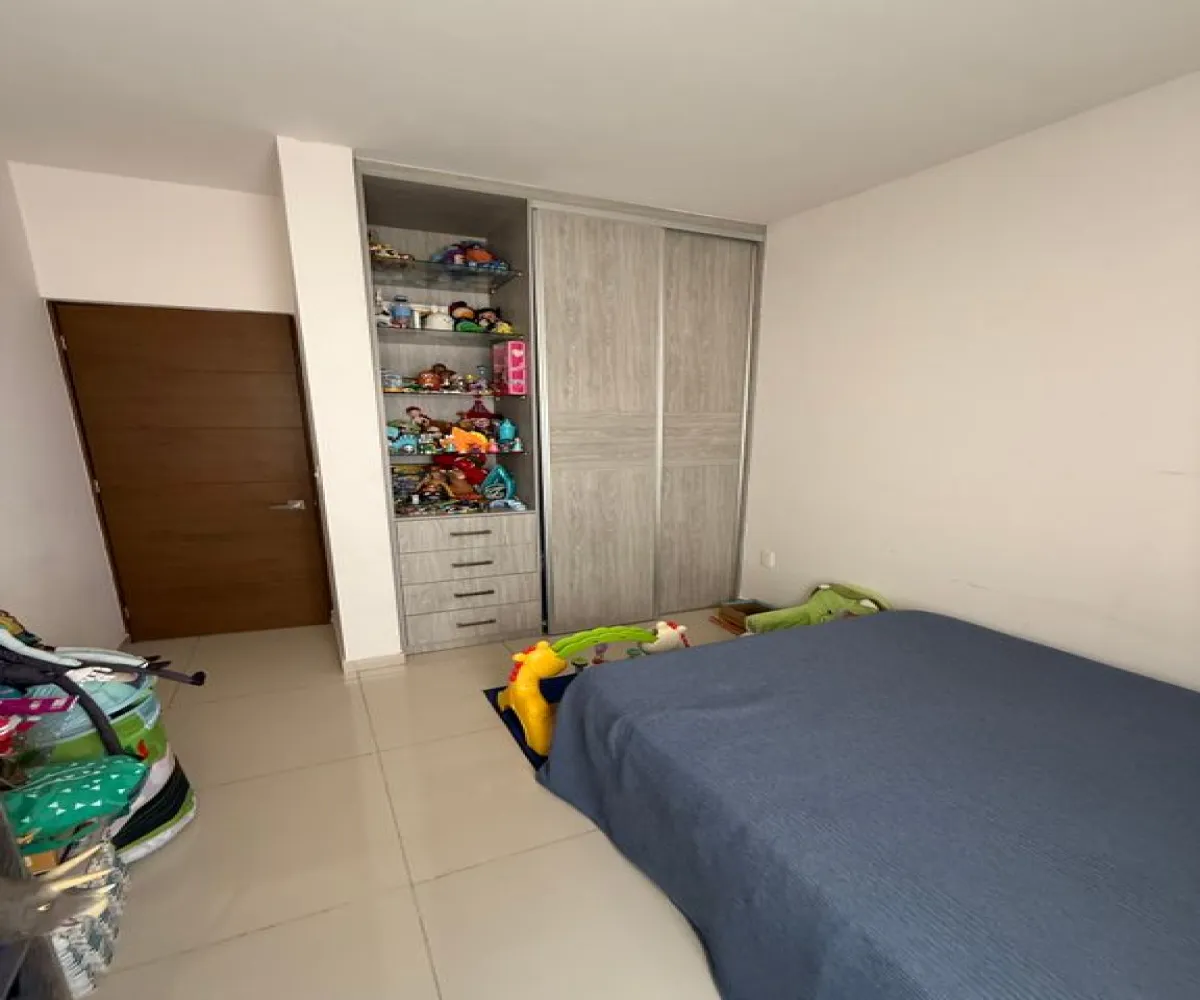 Casa En Venta,Aurea Residencial,Avenida Camino Real a Colima 445, San Pedro Tlaquepaque, Jalisco 45602, 3 Habitaciones,2 Baños,Avenida Camino Real a Colima,1,pDGbNt8