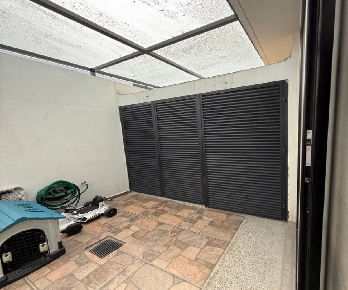 Casa En Venta,Aurea Residencial,Avenida Camino Real a Colima 445, San Pedro Tlaquepaque, Jalisco 45602, 3 Habitaciones,2 Baños,Avenida Camino Real a Colima,1,pDGbNt8