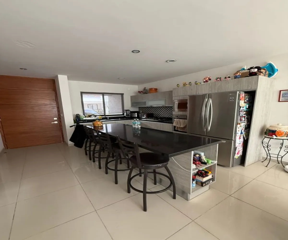 Casa En Venta,Aurea Residencial,Avenida Camino Real a Colima 445, San Pedro Tlaquepaque, Jalisco 45602, 3 Habitaciones,2 Baños,Avenida Camino Real a Colima,1,pDGbNt8