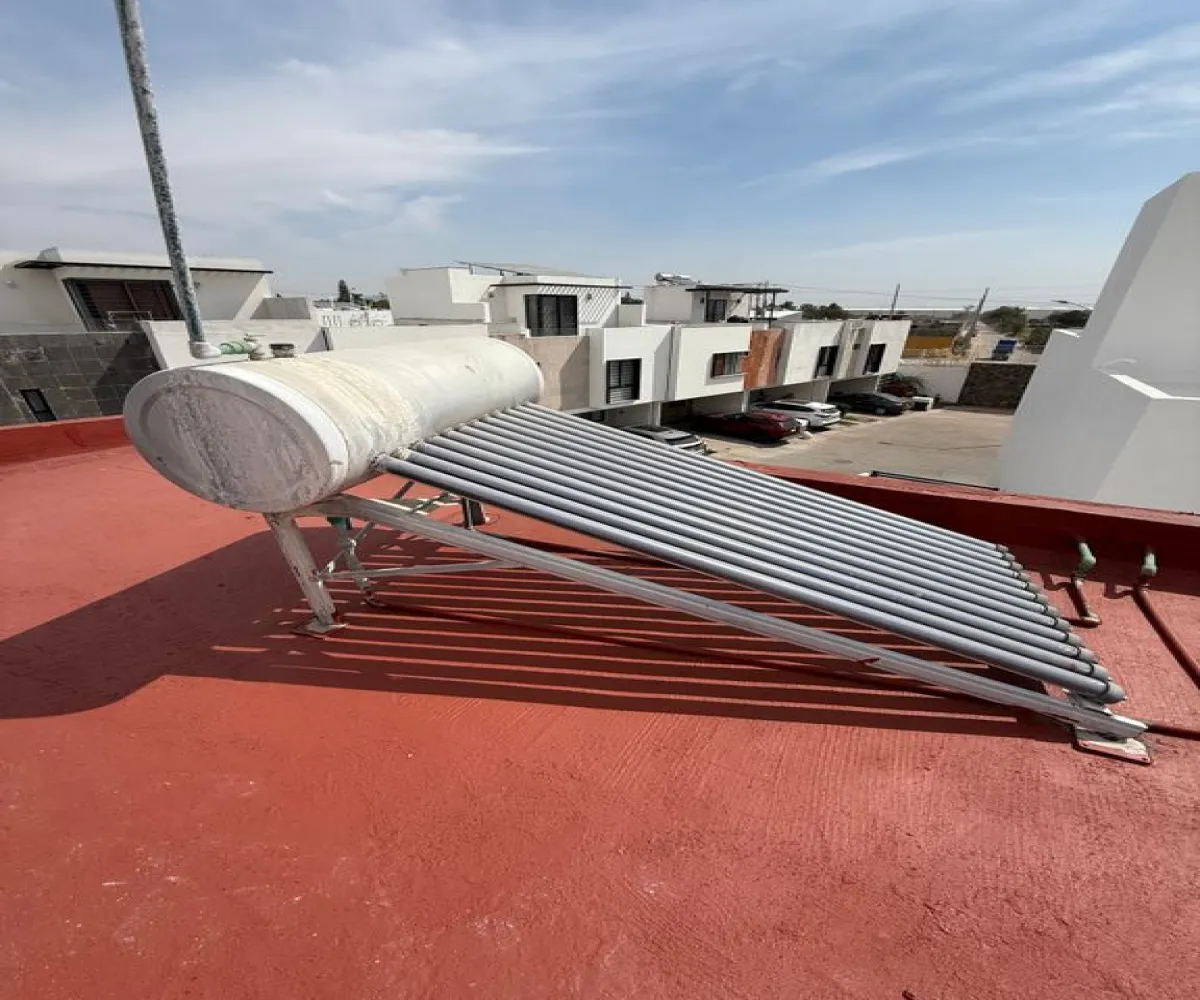 Casa En Venta,Aurea Residencial,Avenida Camino Real a Colima 445, San Pedro Tlaquepaque, Jalisco 45602, 3 Habitaciones,2 Baños,Avenida Camino Real a Colima,1,pDGbNt8