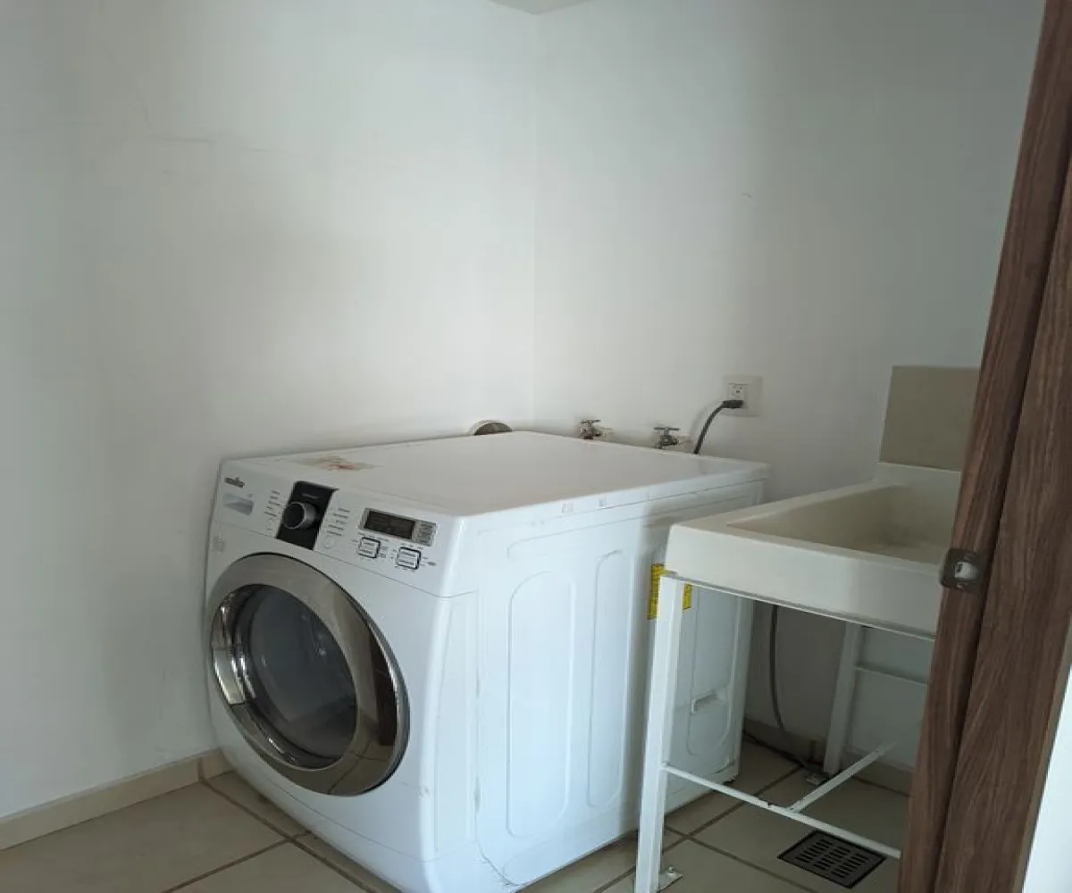 Departamento En Renta,Ayuntamiento,Manuel M. Dieguez 900, Guadalajara, Jalisco 44620, 2 Habitaciones,2 Baños,Manuel M. Dieguez,1,pK5ofIj