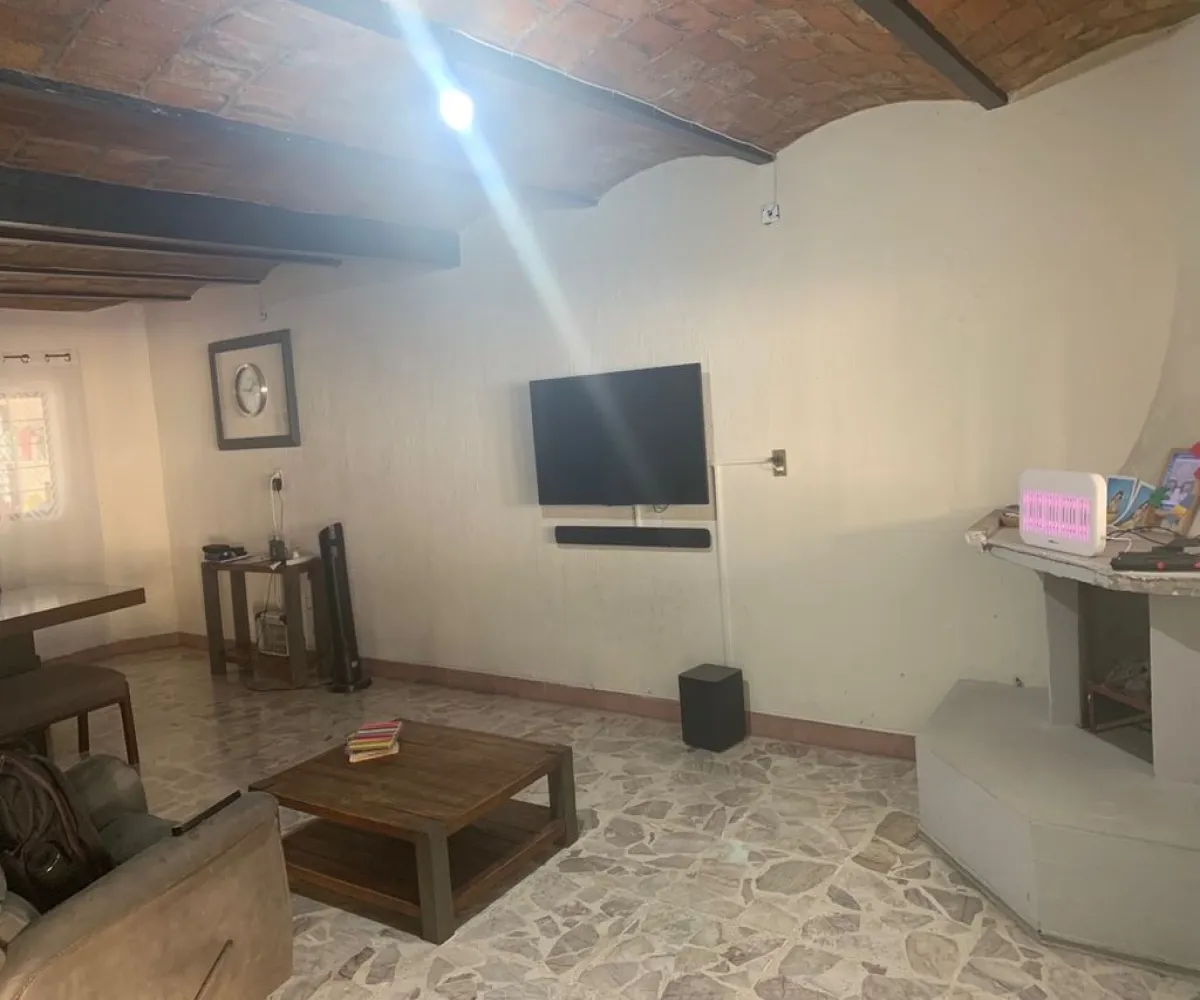 Casa En Venta,Pinar de la Venta,Calle Pedro Moreno 64, Zapopan, Jalisco 45226, 3 Habitaciones,1 Baño,Calle Pedro Moreno,1,pGOb55Q