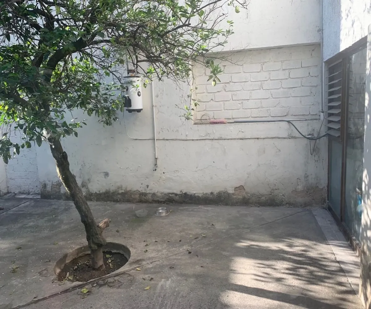 Casa En Venta,Pinar de la Venta,Calle Pedro Moreno 64, Zapopan, Jalisco 45226, 3 Habitaciones,1 Baño,Calle Pedro Moreno,1,pGOb55Q