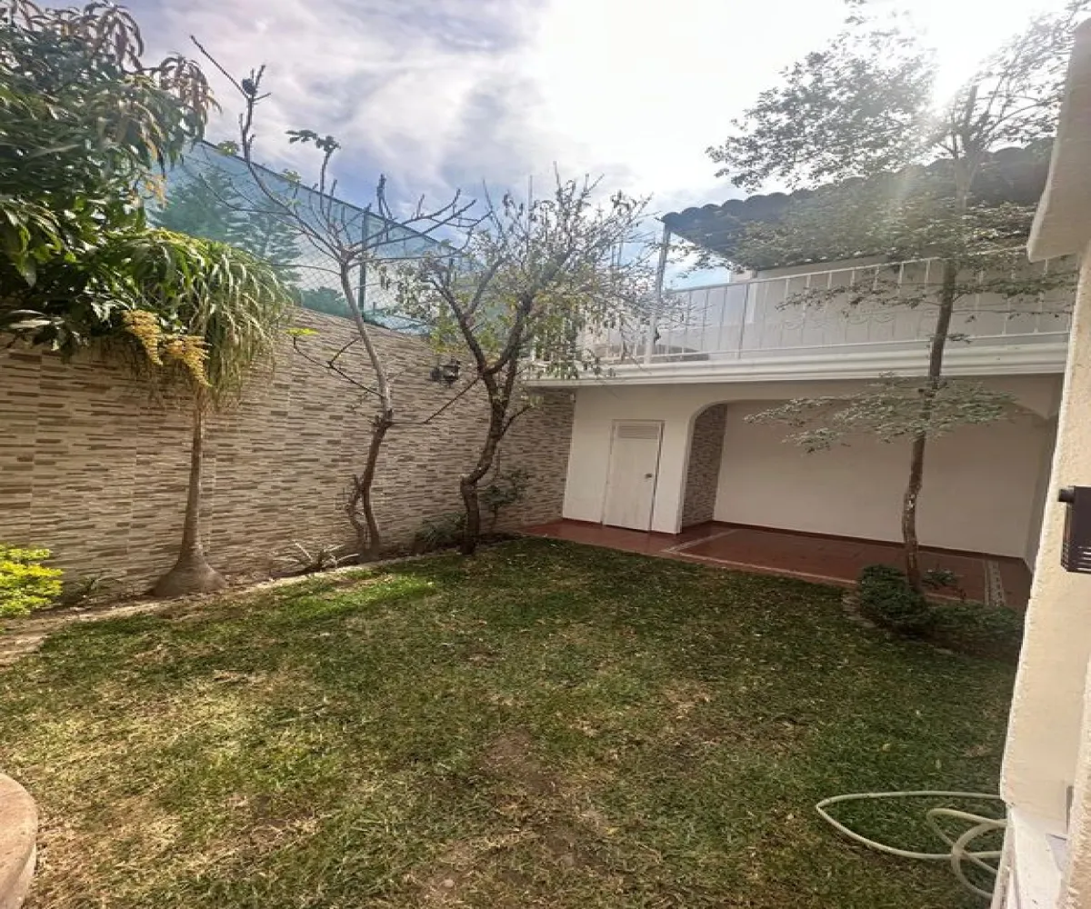 Casa En Venta,Prados Vallarta,Calle A las Cumbres 260, Zapopan, Jalisco 45020, 5 Habitaciones,2 Baños,Calle A las Cumbres,2,ptJDcWR