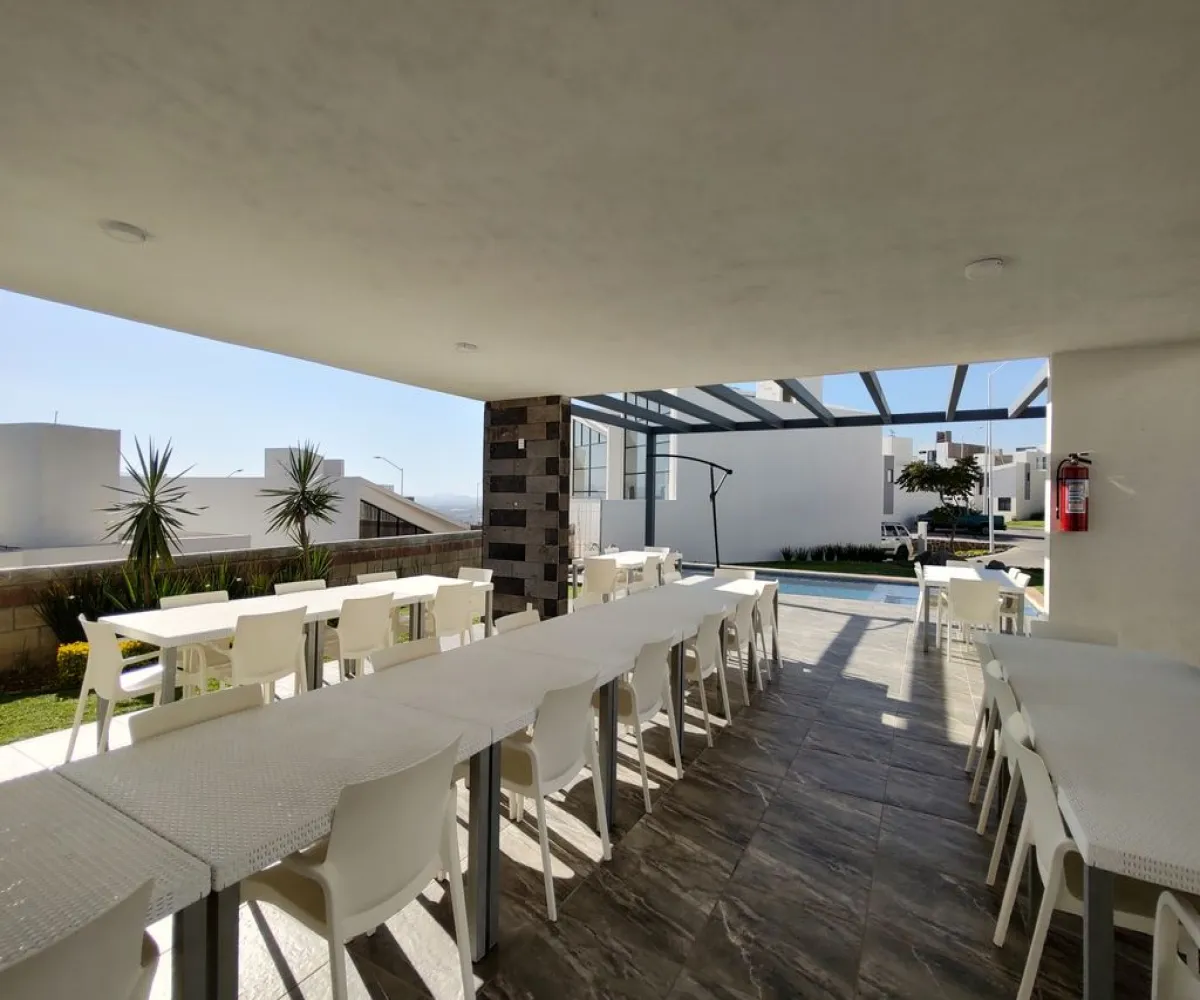 Casa En Venta,Tlaquepaque,Av. De los Bosques S/N 53, San Pedro Tlaquepaque, Jalisco 45610, 2 Habitaciones,3 Baños,Av. De los Bosques,2,pTarDHU