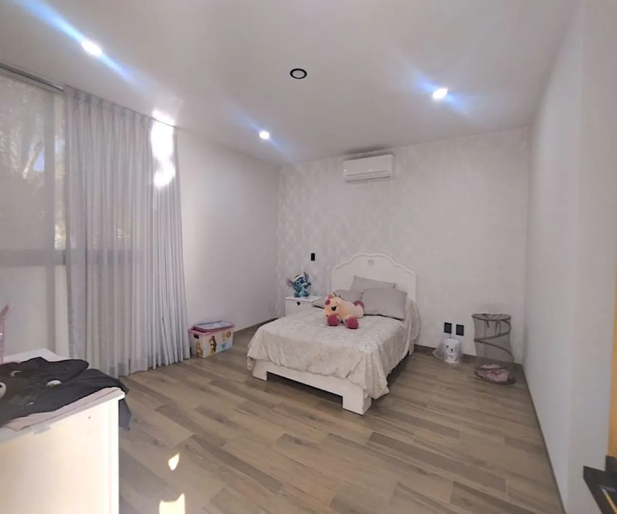 Casa En Venta,Rinconada de Santa Anita ,Santa Ana 601 52, Tlajomulco de Zúñiga, Jalisco 45600, 4 Habitaciones,3 Baños,Santa Ana,1,pSEk1Yc