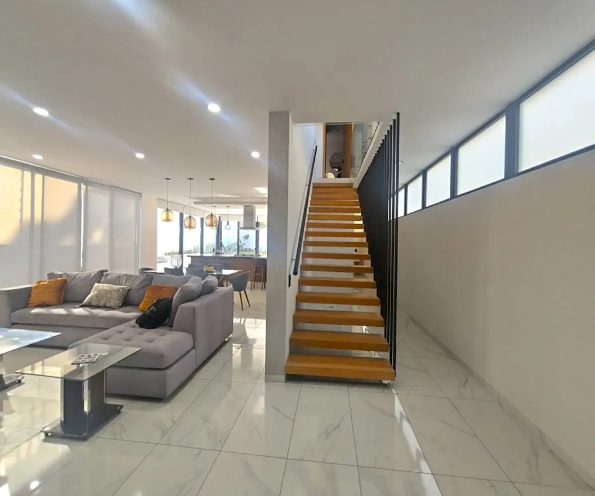 Casa En Venta,Rinconada de Santa Anita ,Santa Ana 601 52, Tlajomulco de Zúñiga, Jalisco 45600, 4 Habitaciones,3 Baños,Santa Ana,1,pSEk1Yc