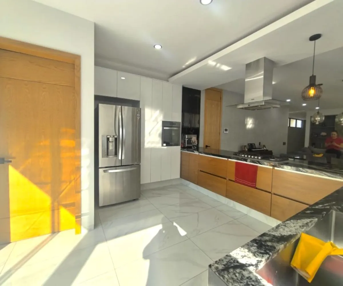 Casa En Venta,Rinconada de Santa Anita ,Santa Ana 601 52, Tlajomulco de Zúñiga, Jalisco 45600, 4 Habitaciones,3 Baños,Santa Ana,1,pSEk1Yc