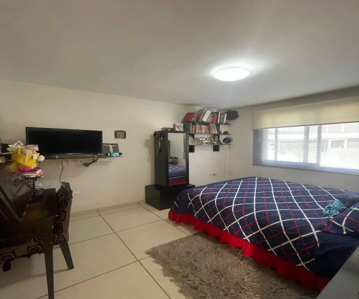 Casa En Venta,Pontevedra,Paseo Pedreira 48, Tlajomulco de Zúñiga, Jalisco 45645, 3 Habitaciones,2 Baños,Paseo ,2,723180