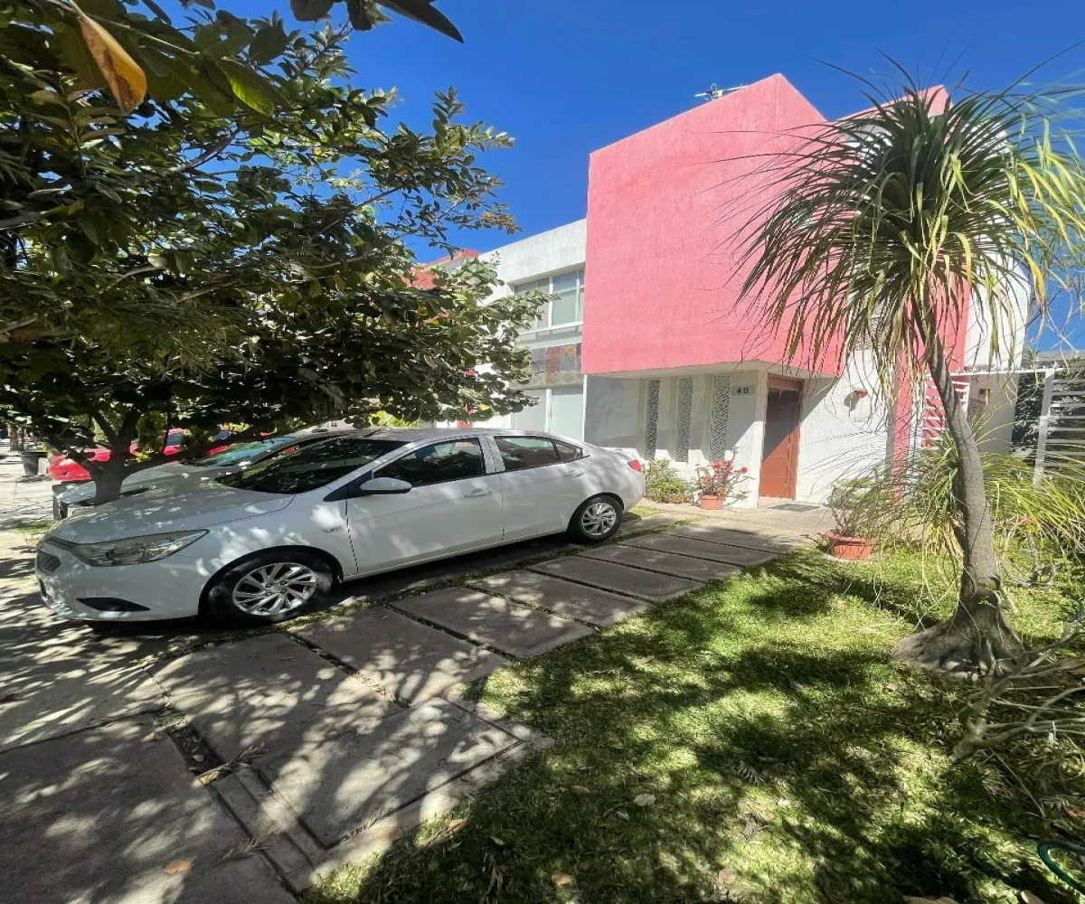 Casa En Venta,Pontevedra,Paseo Pedreira 48, Tlajomulco de Zúñiga, Jalisco 45645, 3 Habitaciones,2 Baños,Paseo ,2,723180