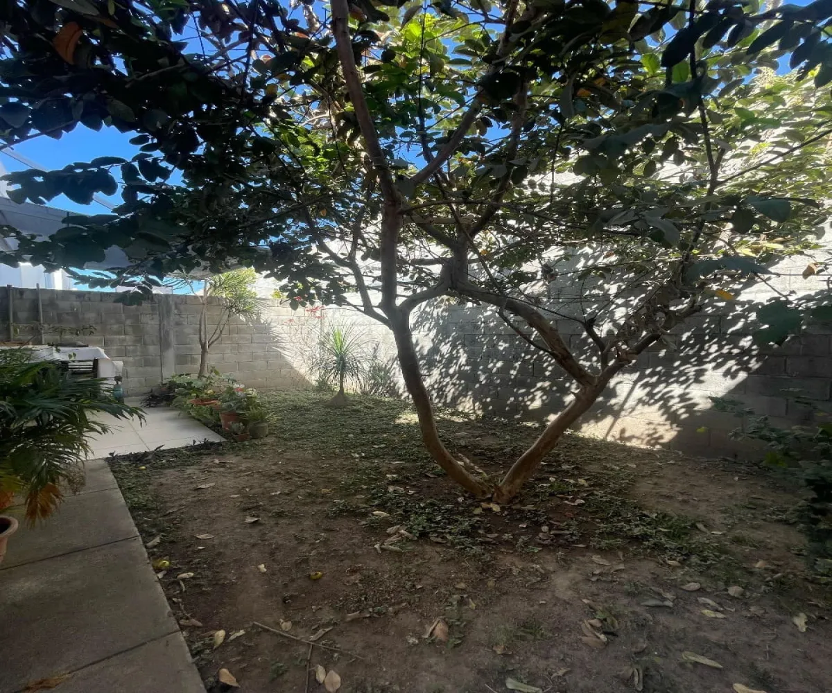 Casa En Venta,Pontevedra,Paseo Pedreira 48, Tlajomulco de Zúñiga, Jalisco 45645, 3 Habitaciones,2 Baños,Paseo ,2,723180
