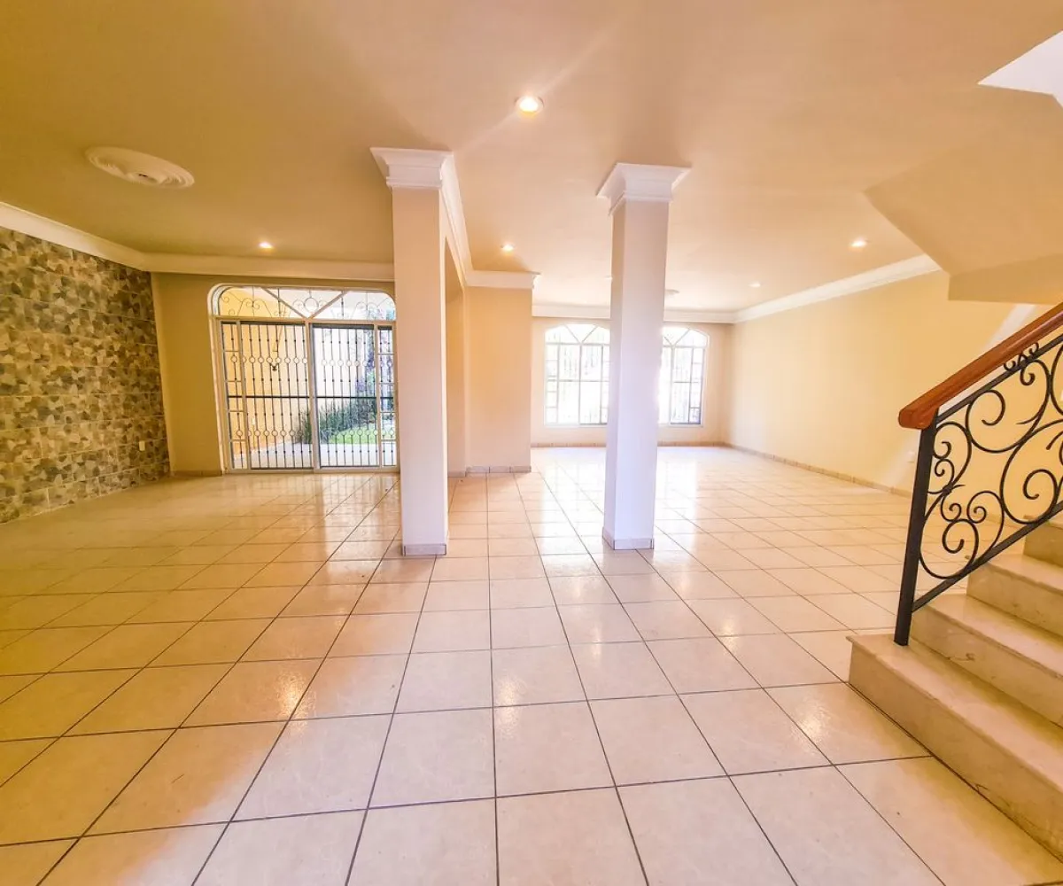 Casa En Venta,Bugambilias,Circuito de las Flores Poniente S/N, Zapopan, Jalisco 45237, 3 Habitaciones,3 Baños,Circuito de las Flores Poniente,1,pFUV04M