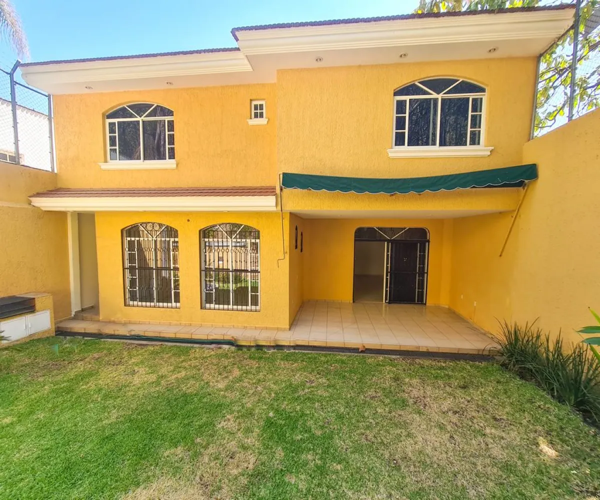 Casa En Venta,Bugambilias,Circuito de las Flores Poniente S/N, Zapopan, Jalisco 45237, 3 Habitaciones,3 Baños,Circuito de las Flores Poniente,1,pFUV04M