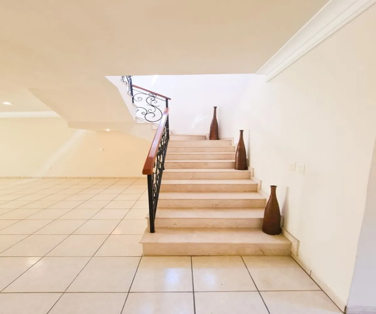 Casa En Venta,Bugambilias,Circuito de las Flores Poniente S/N, Zapopan, Jalisco 45237, 3 Habitaciones,3 Baños,Circuito de las Flores Poniente,1,pFUV04M