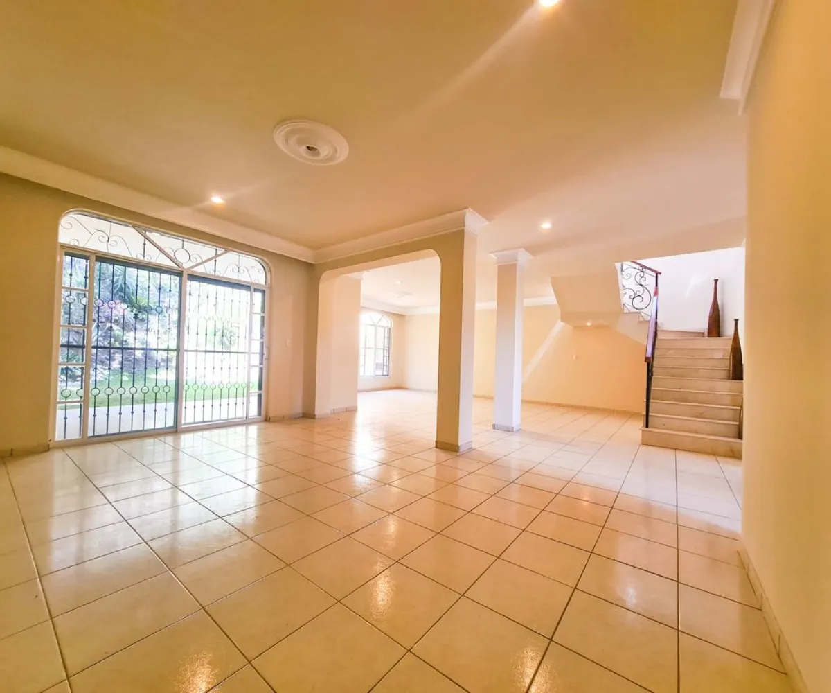 Casa En Venta,Bugambilias,Circuito de las Flores Poniente S/N, Zapopan, Jalisco 45237, 3 Habitaciones,3 Baños,Circuito de las Flores Poniente,1,pFUV04M